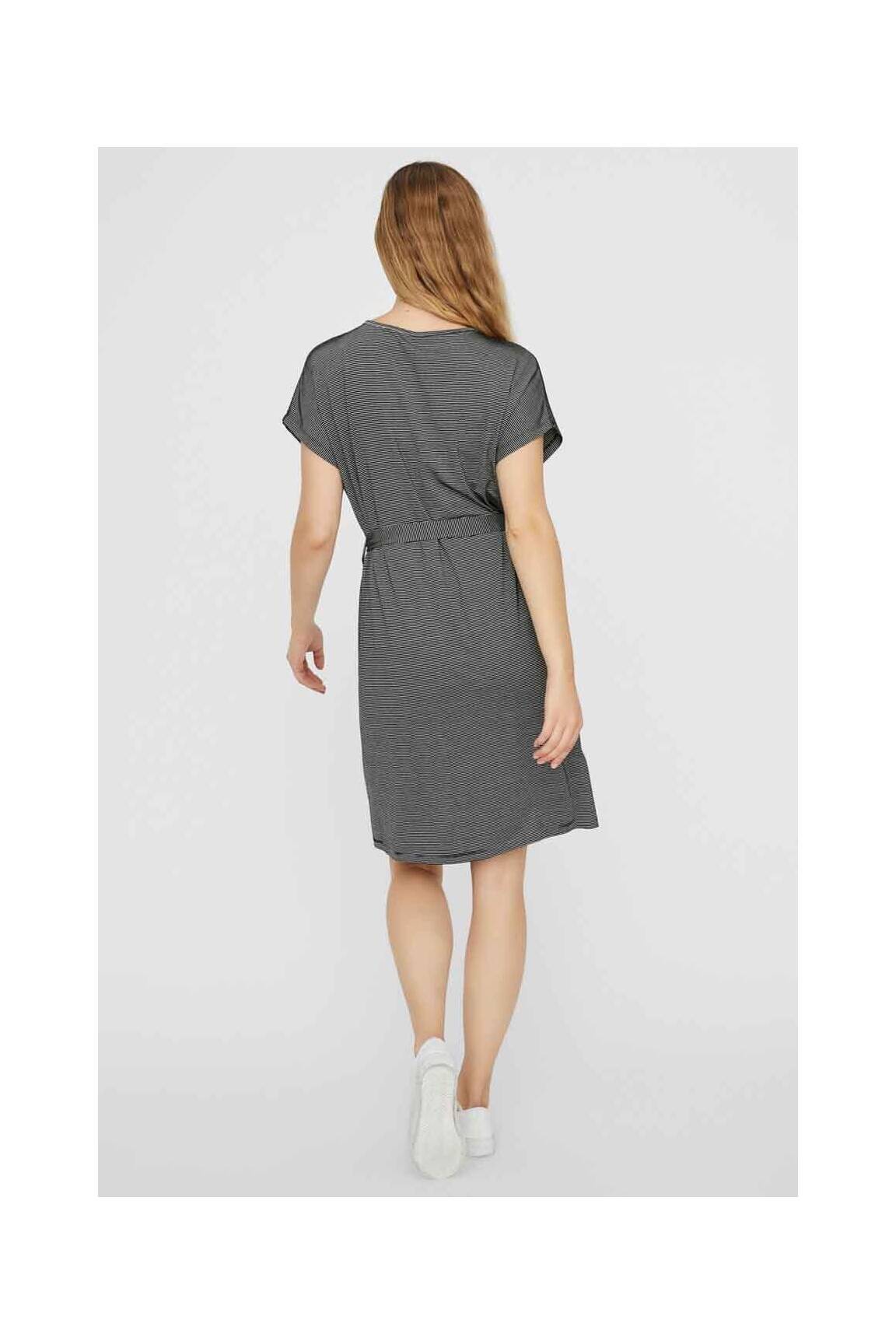 Pusilgių suknelė juodas VERO MODA moteris
