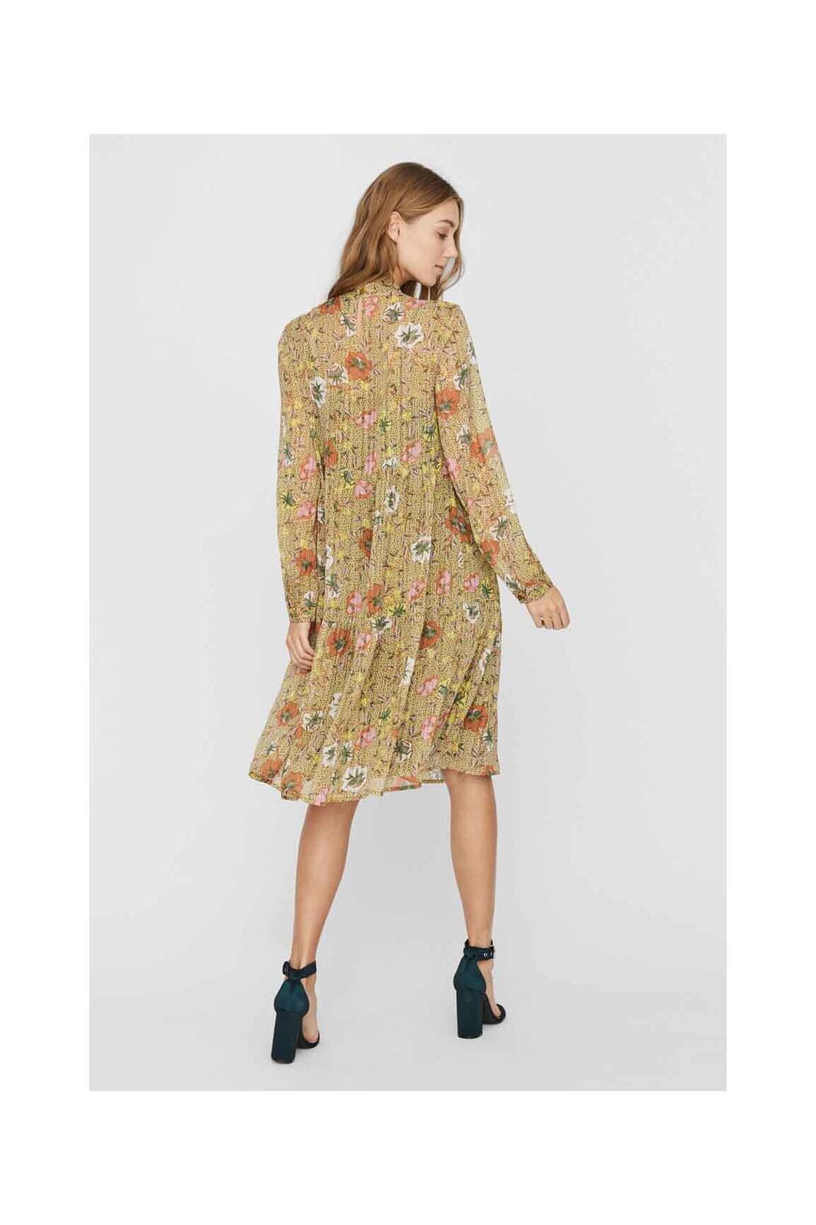 Pusilgių suknelė žalias VERO MODA moteris