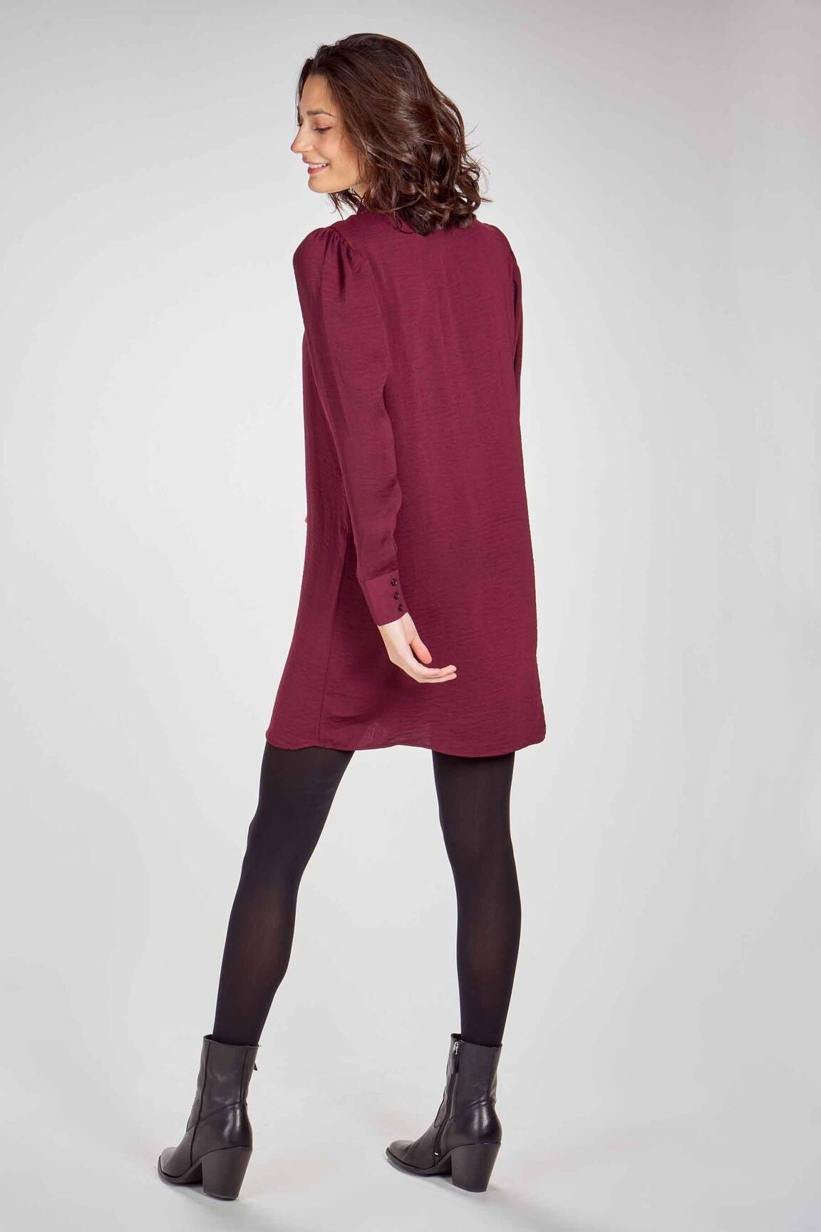 Trumpa suknelė violetinis VERO MODA moteris