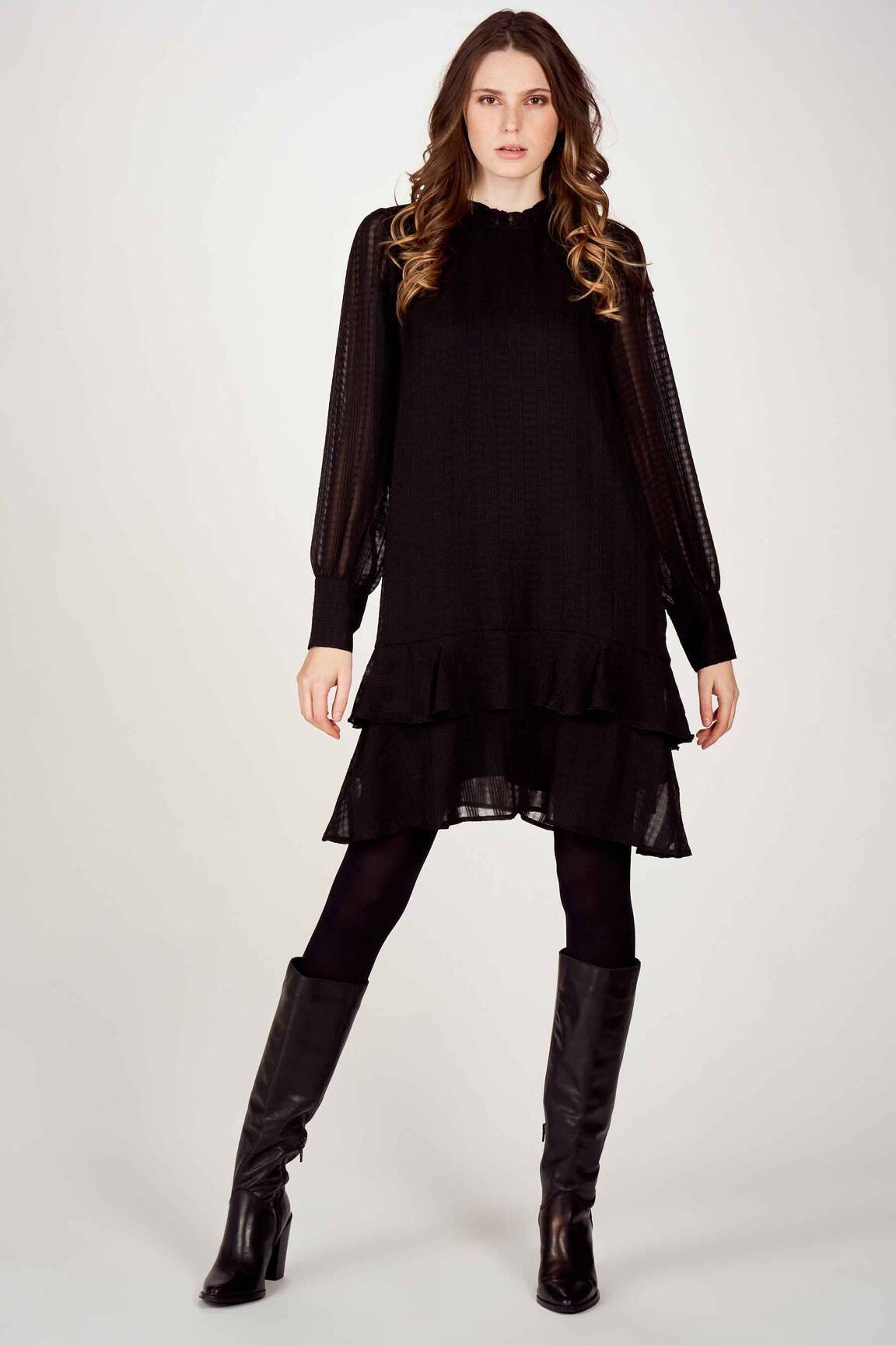 Pusilgių suknelė juodas VERO MODA moteris