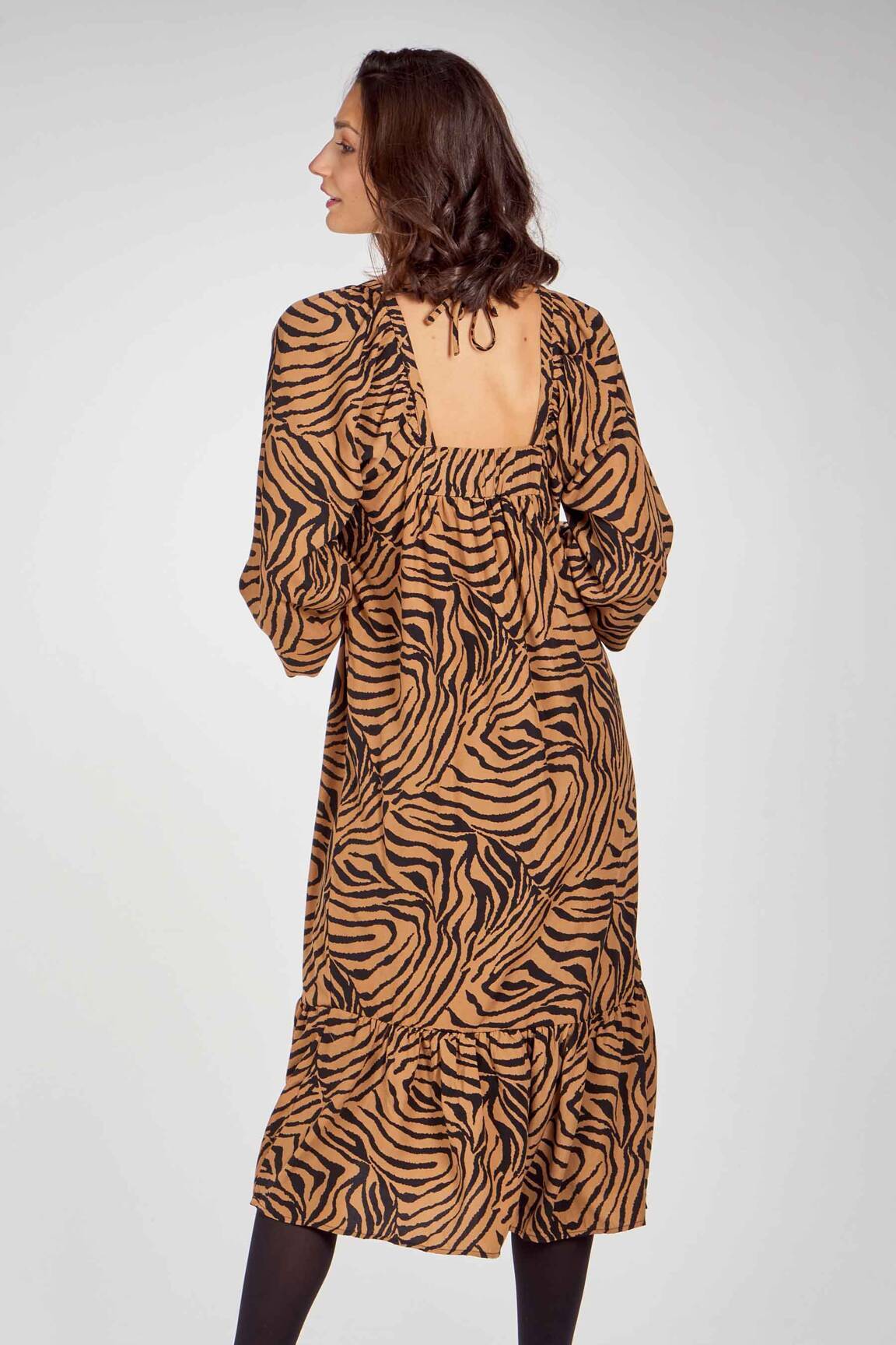 Pusilgių suknelė rudas VERO MODA moteris