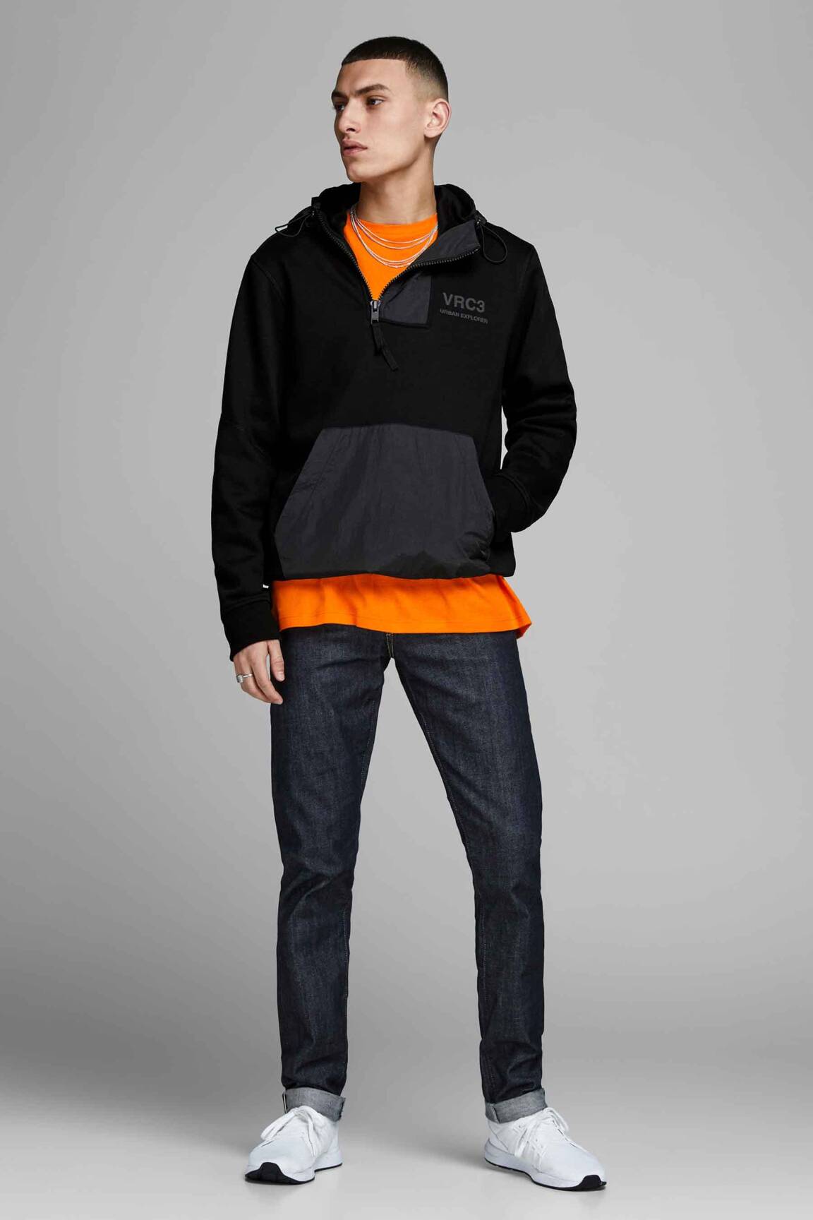 Mikroskopas juodas JACK & JONES vyras