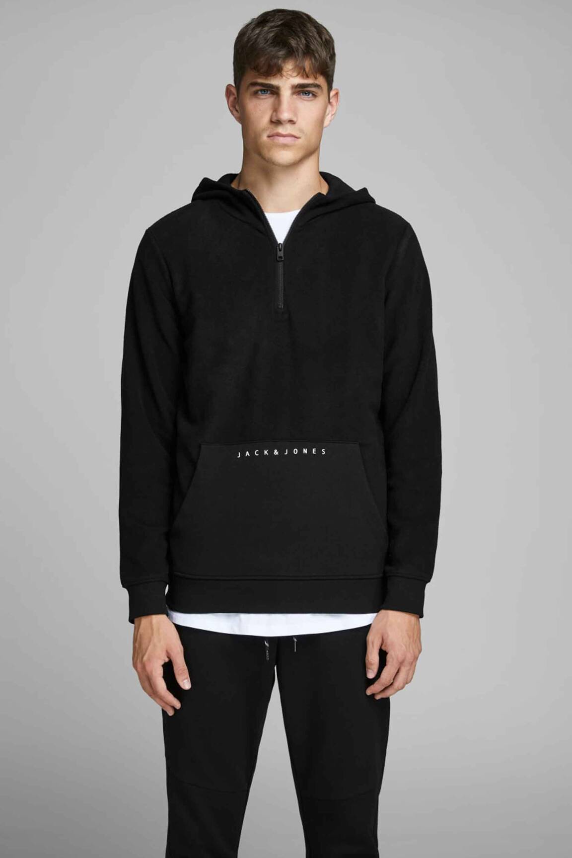 Kapišonas juodas JACK & JONES vyras