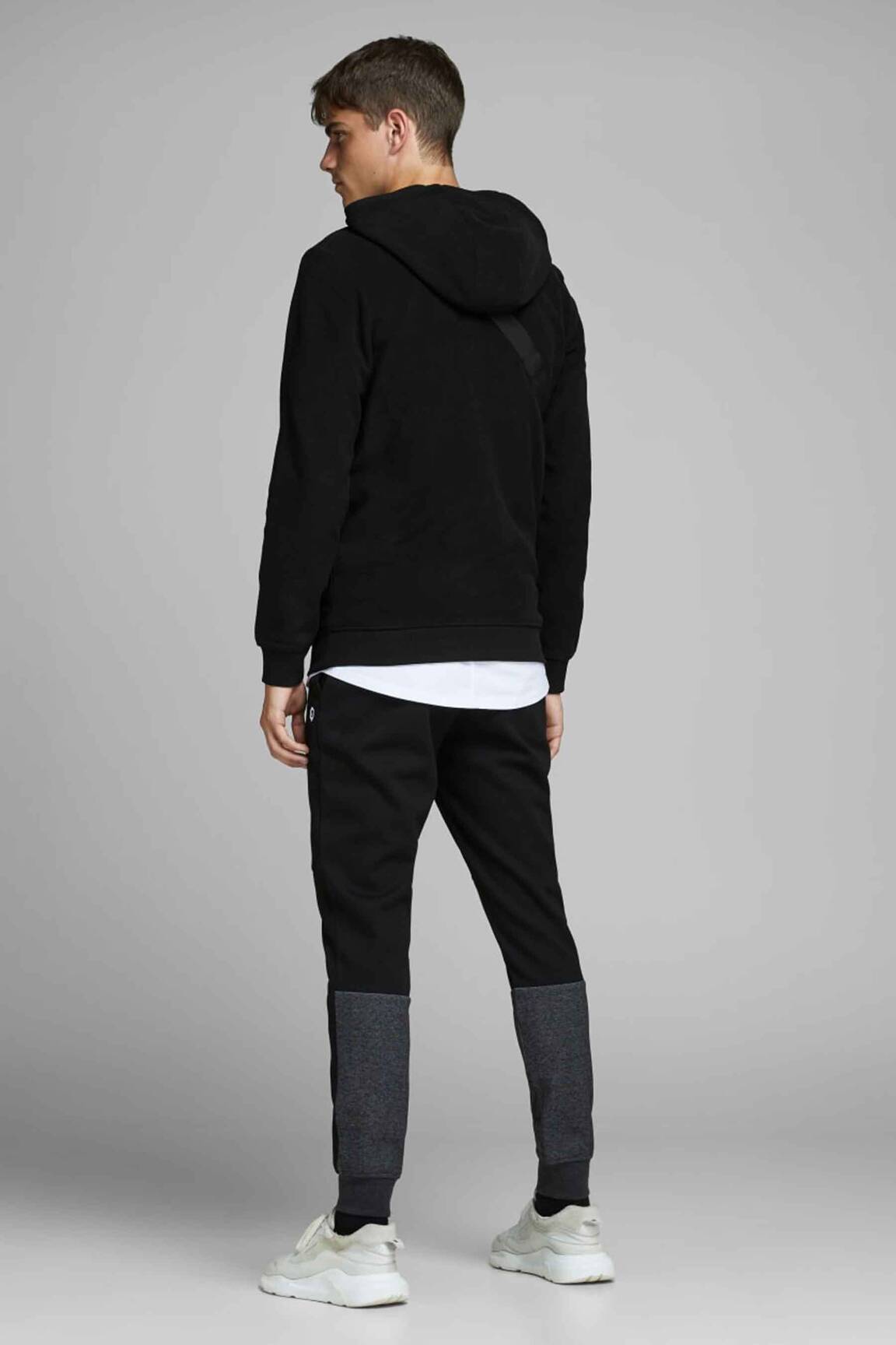 Kapišonas juodas JACK & JONES vyras