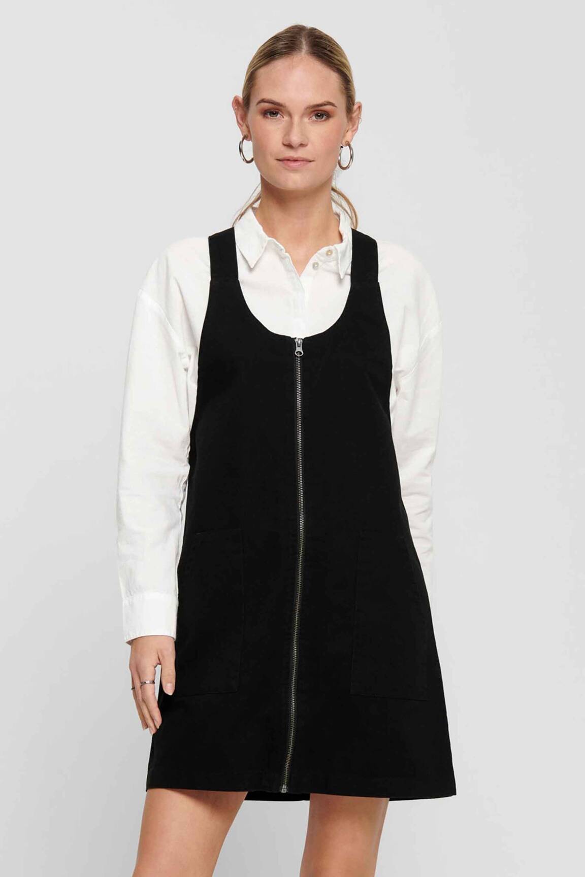Pusilgių suknelė juodas JACQUELINE DE YONG moteris