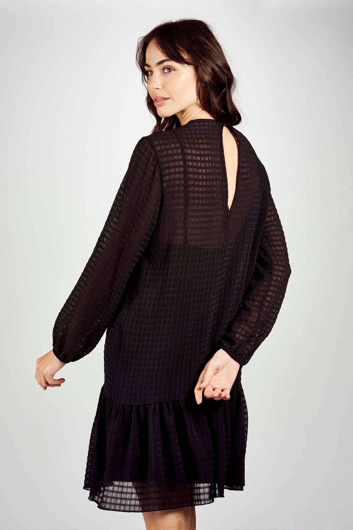 Pusilgių suknelė juodas ASTRID BLACK LABEL moteris