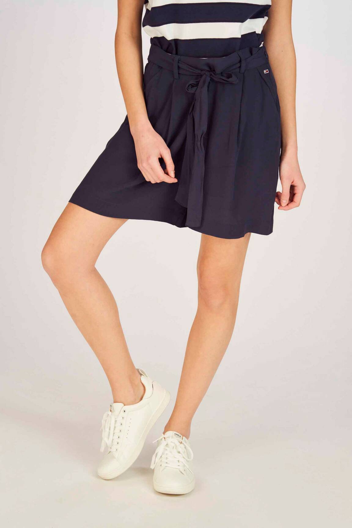 Šortas mėlyna TOMMY HILFIGER moteris