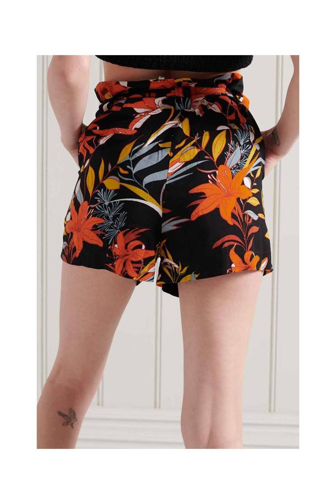 Šortas juodas SUPERDRY moteris