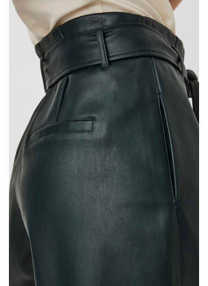 Bermudas žalias VERO MODA moteris
