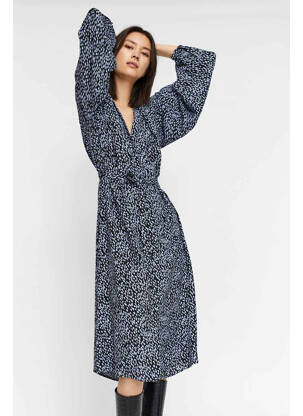 Pusilgių suknelė juodas VERO MODA moteris