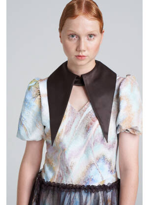 Pusilgių suknelė rudas YOUNG DESIGNERS moteris
