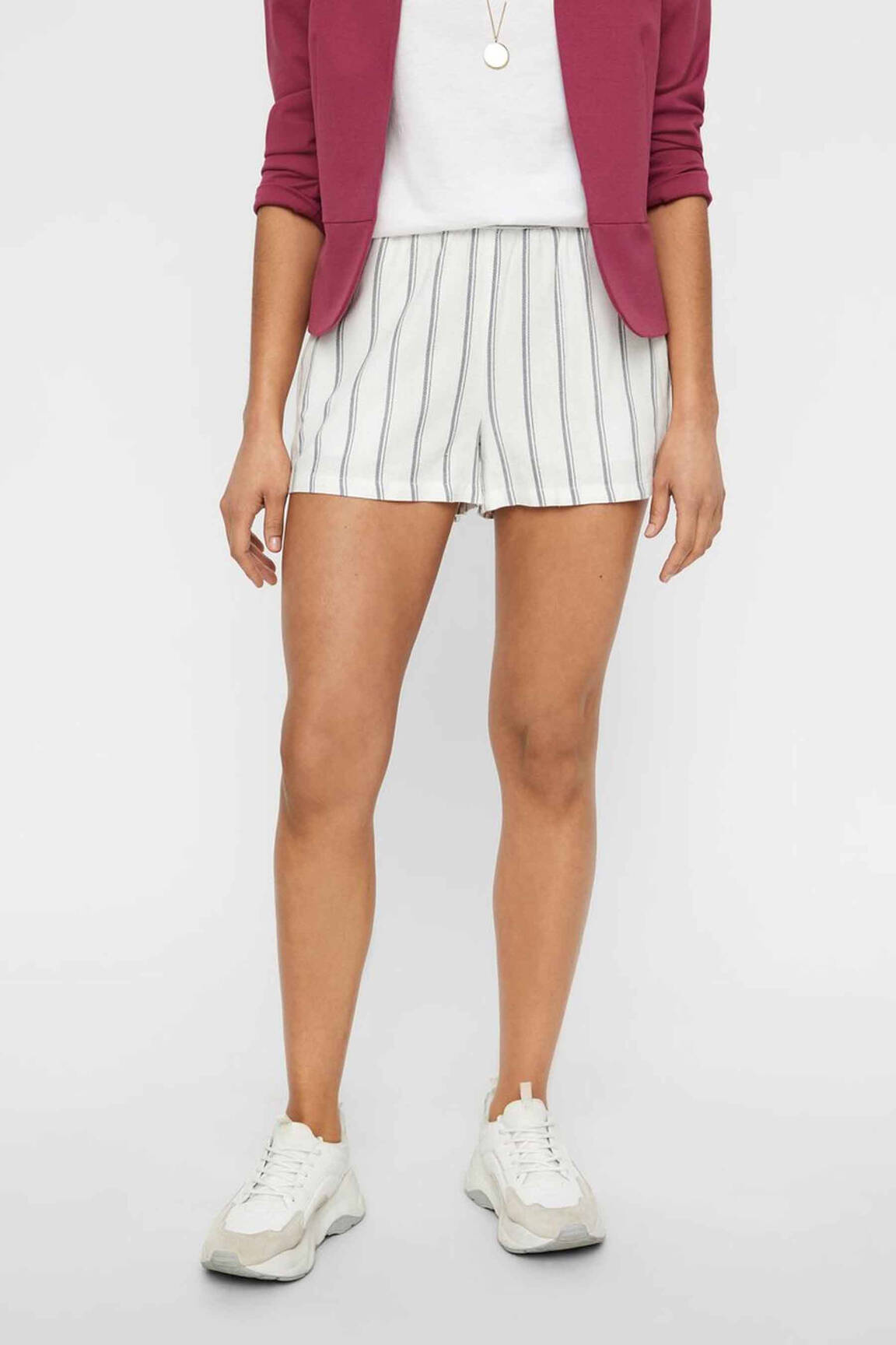 Šortas baltas VERO MODA moteris