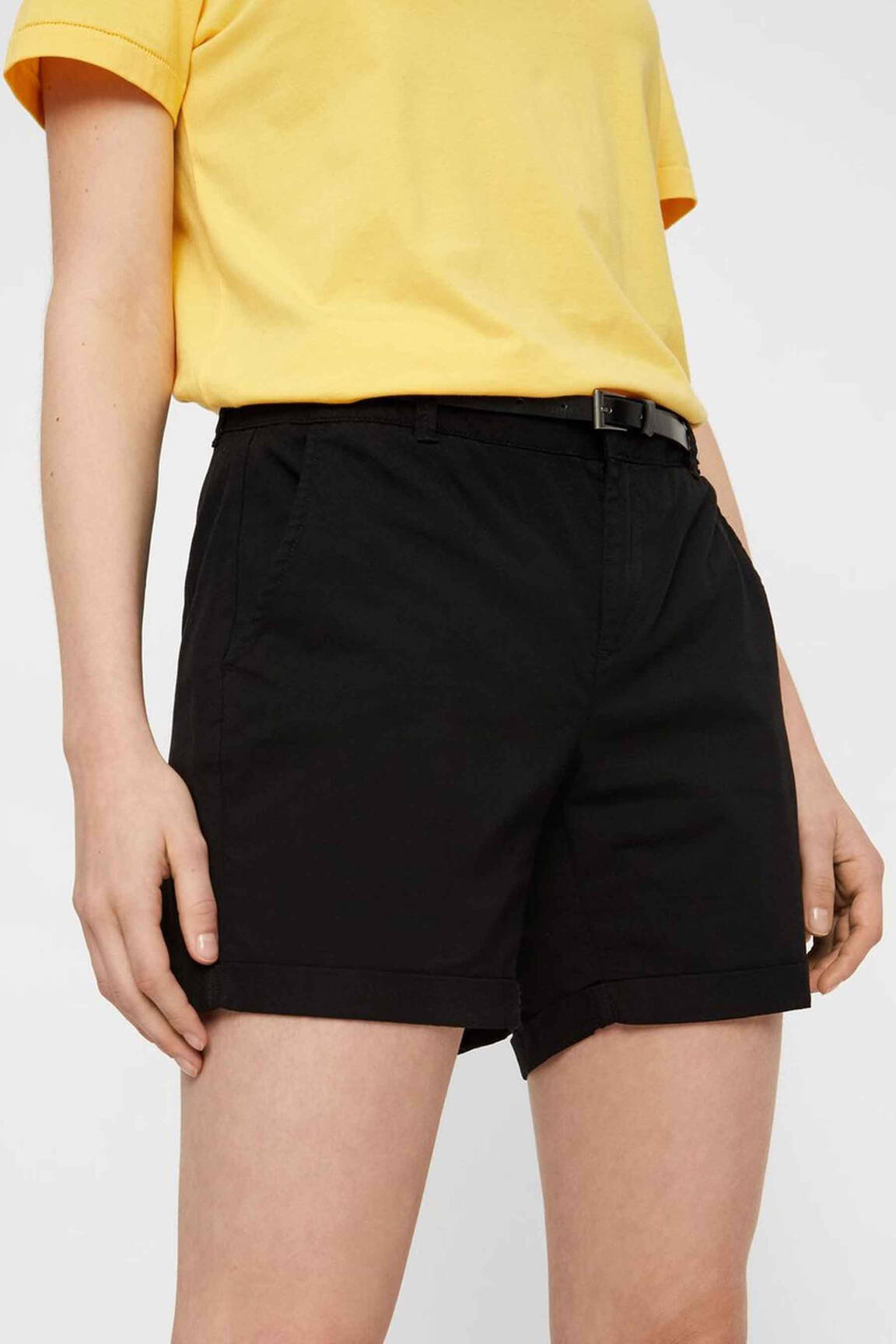 Šortas juodas VERO MODA moteris