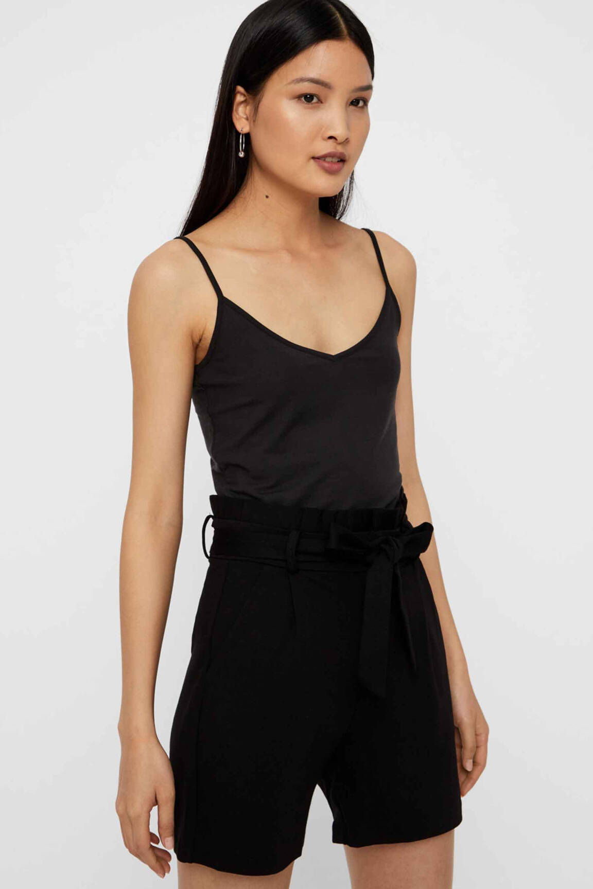 Šortas juodas VERO MODA moteris