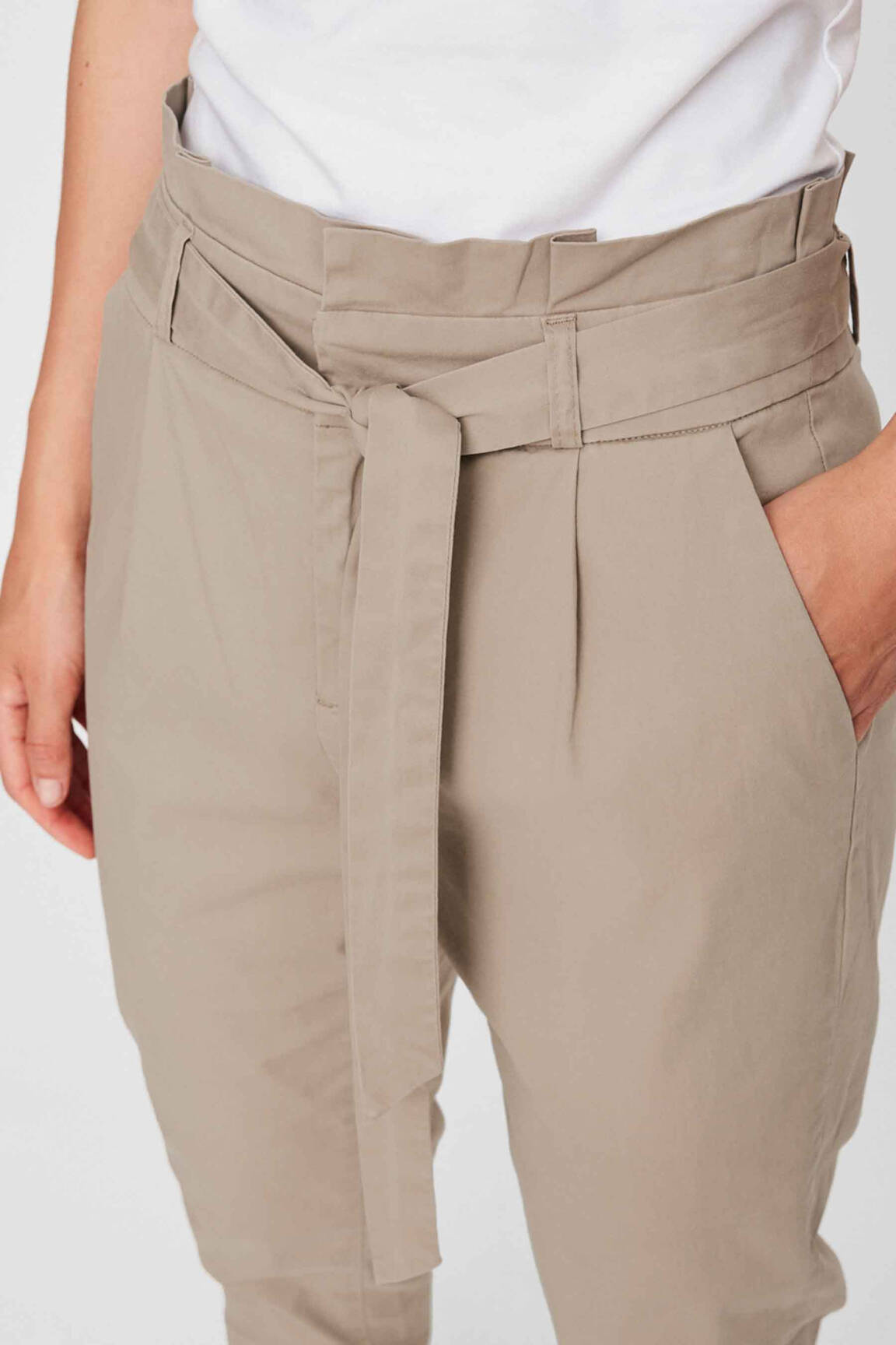 Lieknos kelnės sidabrinė VERO MODA moteris