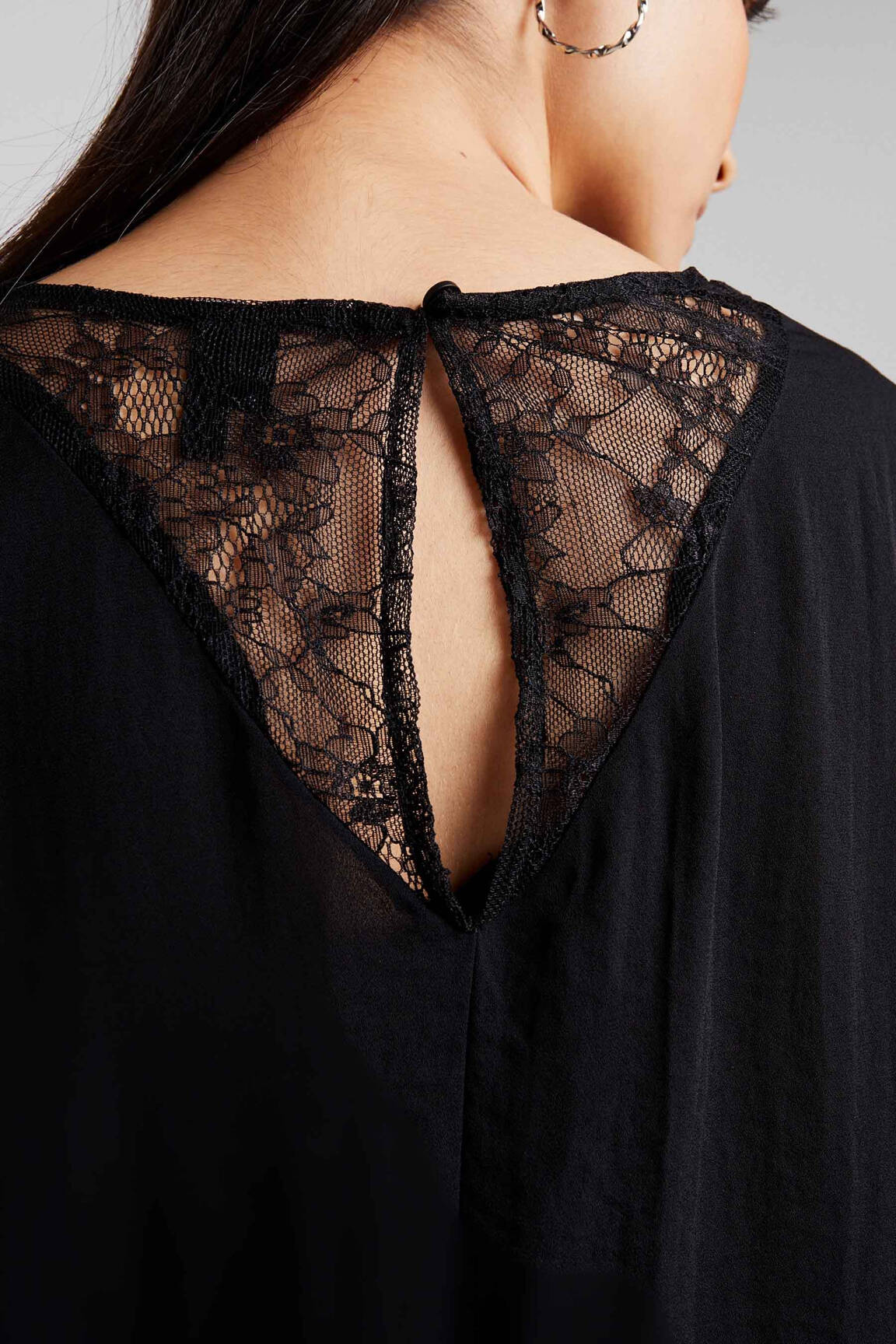 Bluzonai juodas VERO MODA moteris