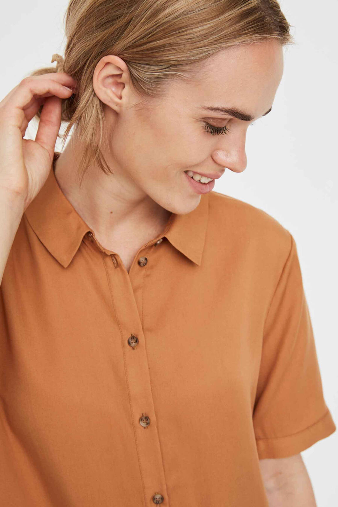 Trumpa suknelė rudas VERO MODA moteris