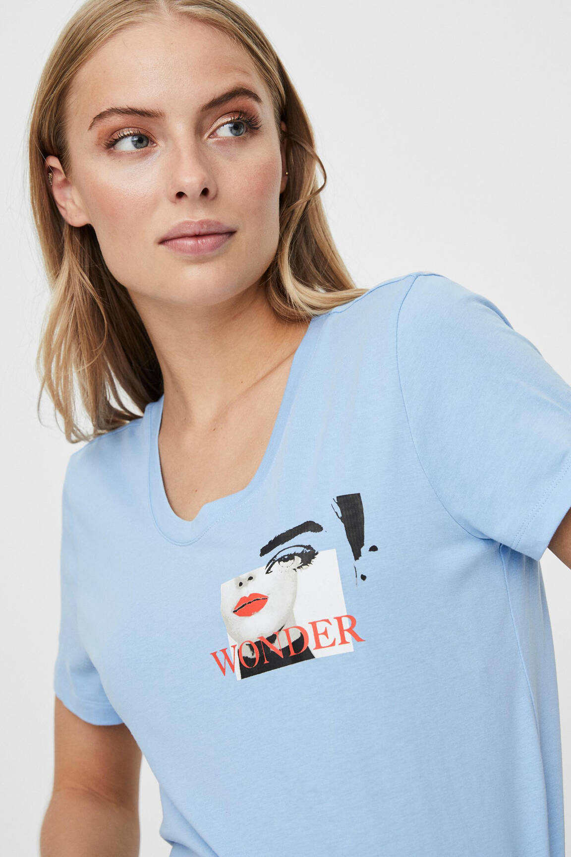 T-marškinys mėlyna VERO MODA moteris