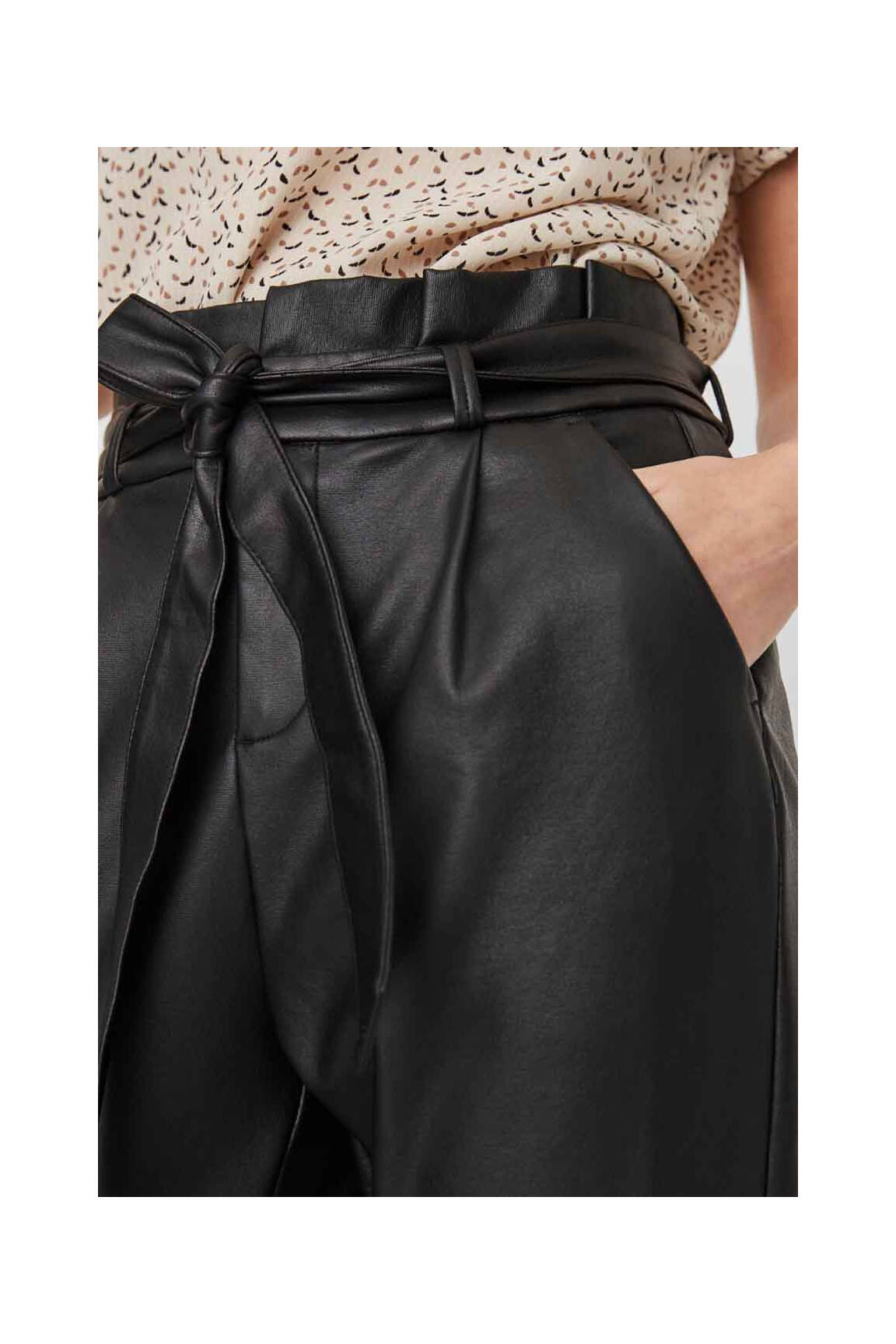 Lieknos kelnės juodas VERO MODA moteris