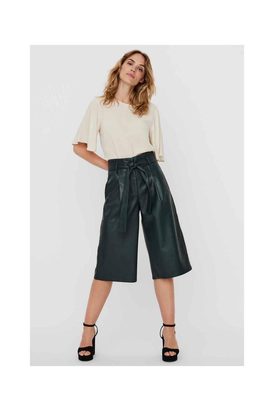 Bermudas žalias VERO MODA moteris