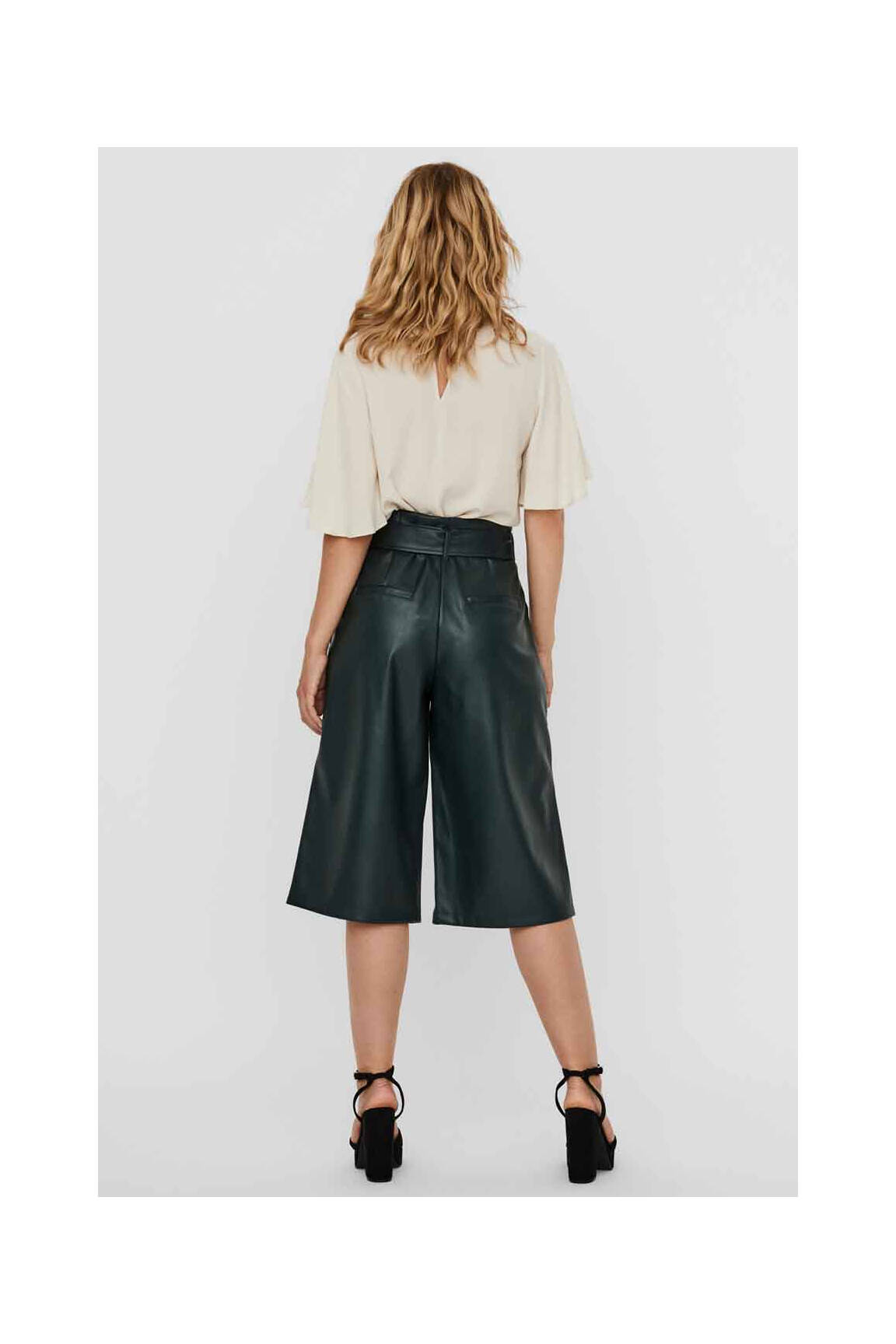 Bermudas žalias VERO MODA moteris