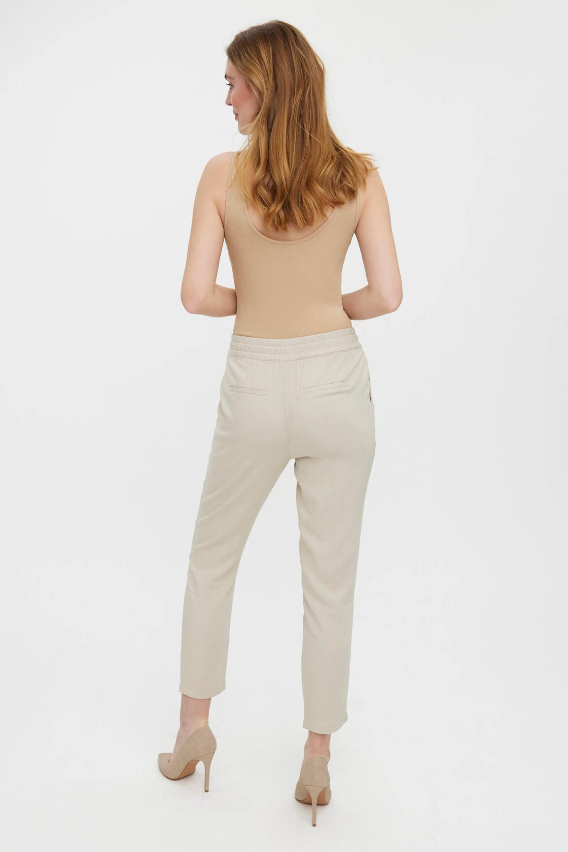 Lieknos kelnės sidabrinė VERO MODA moteris