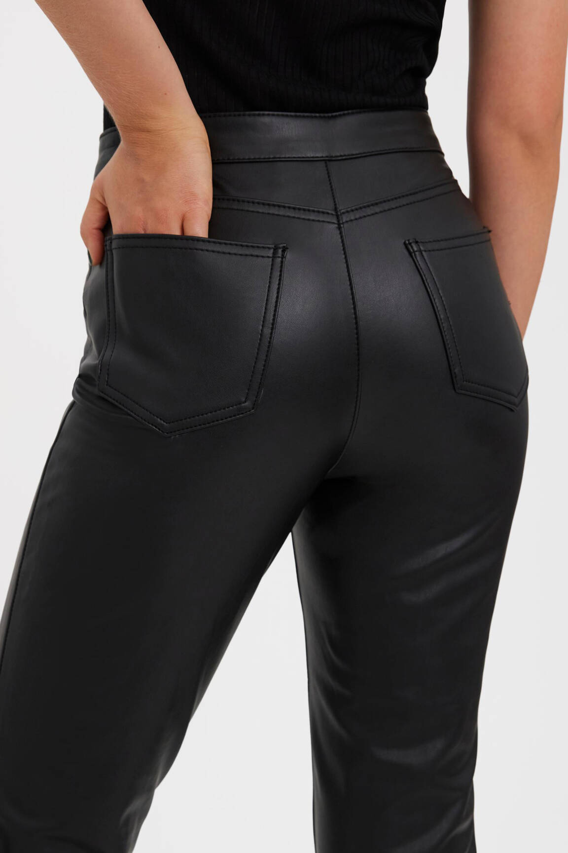 Lieknos kelnės juodas VERO MODA moteris