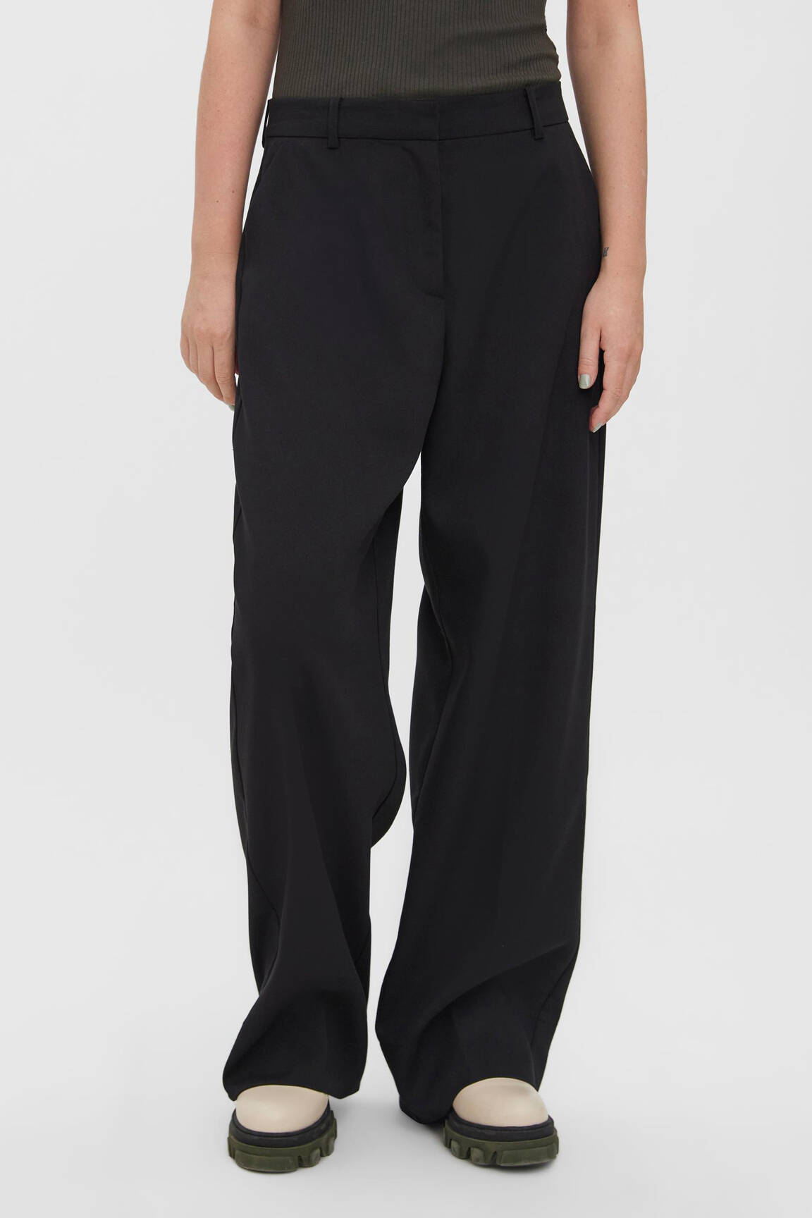 Chino kelnė juodas VERO MODA moteris
