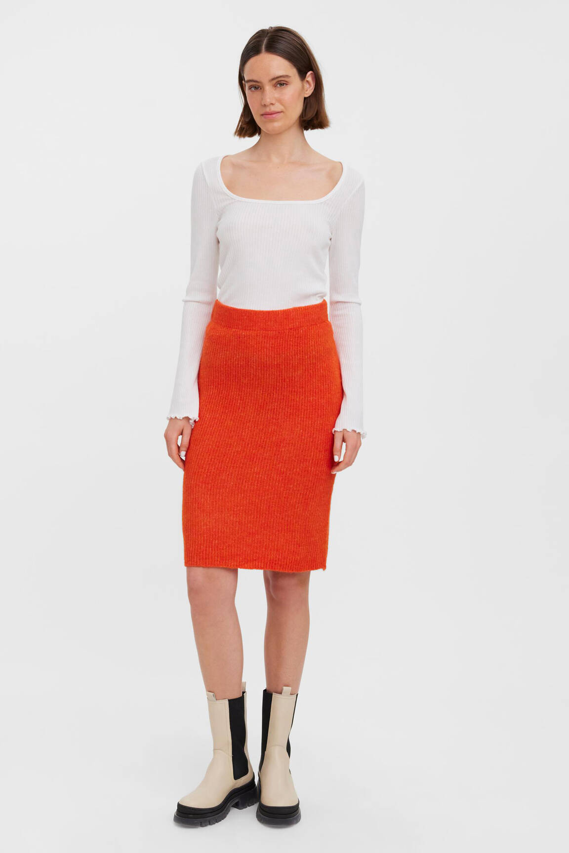 Pusilgis sijonas raudona VERO MODA moteris