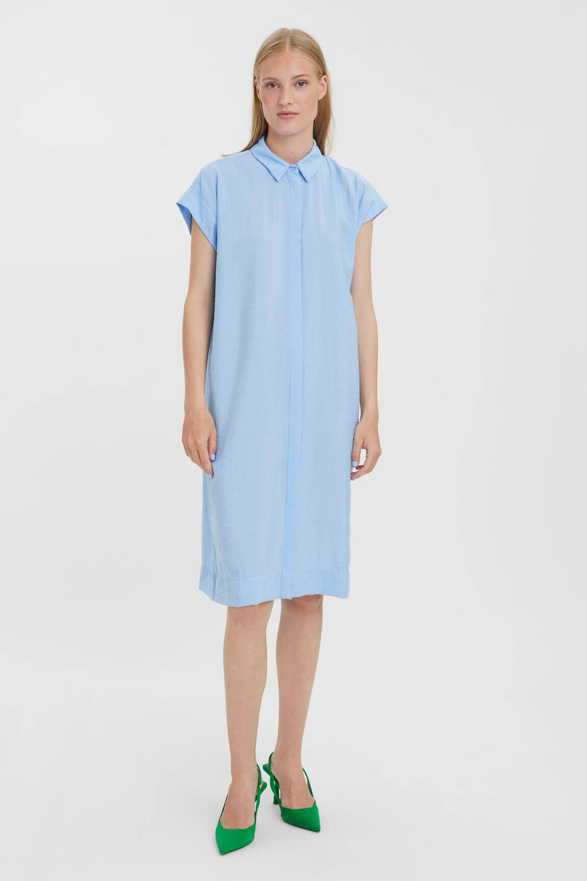 Pusilgių suknelė mėlyna VERO MODA moteris