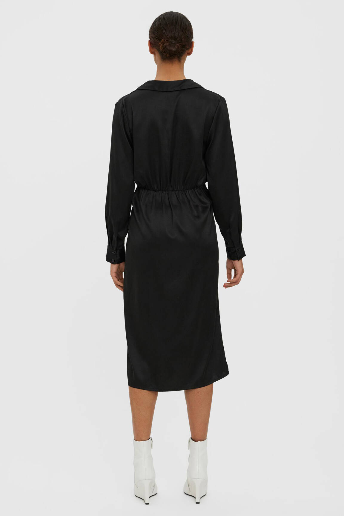 Pusilgių suknelė juodas VERO MODA moteris