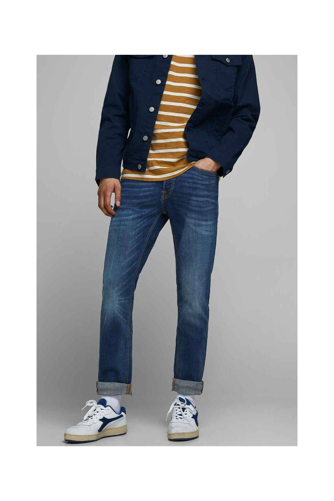 Lieknos džinsai mėlyna JACK & JONES vyras