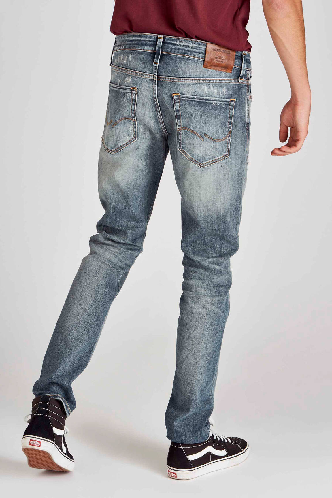 Lieknos džinsai mėlyna JACK & JONES vyras