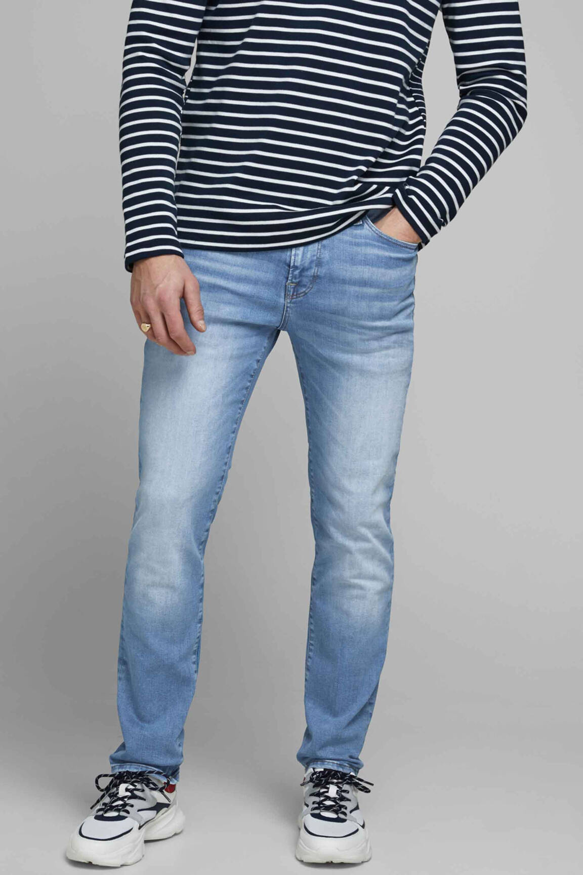 Tiesios kirpimo džinsai mėlyna JACK & JONES vyras