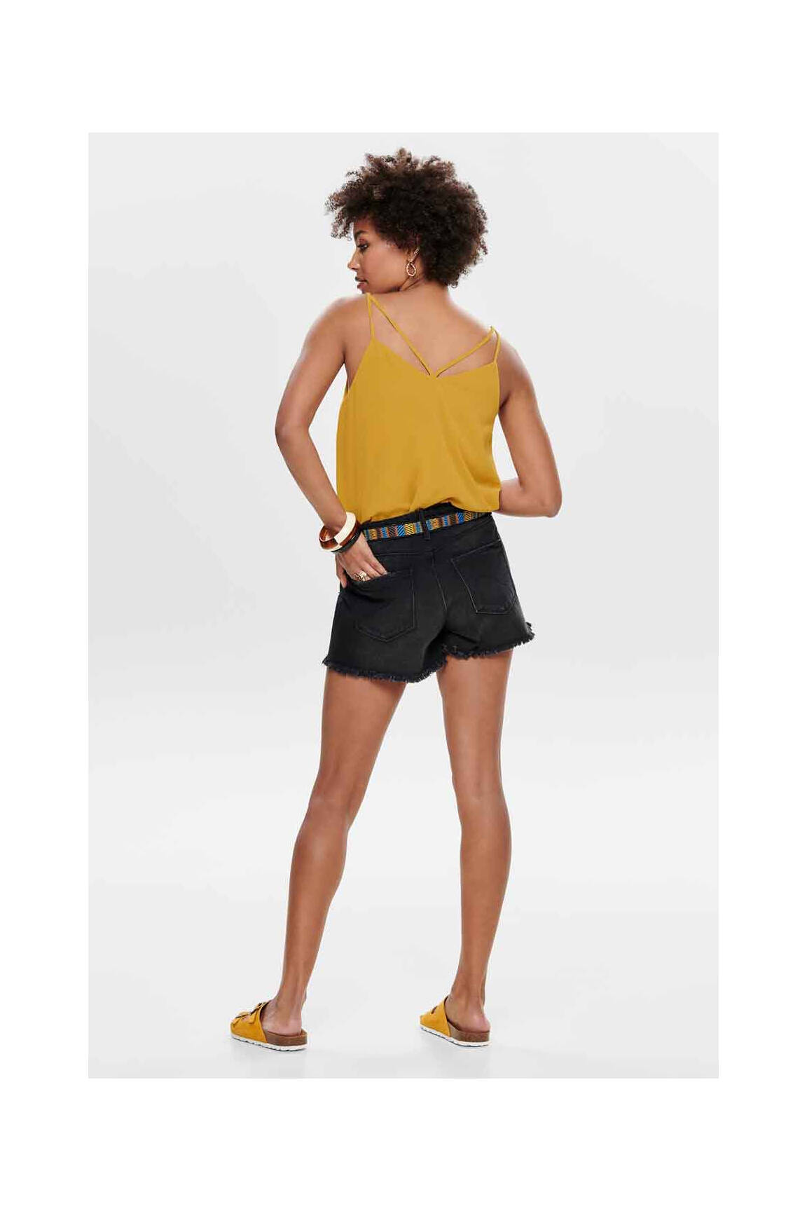 Šortas juodas ONLY moteris