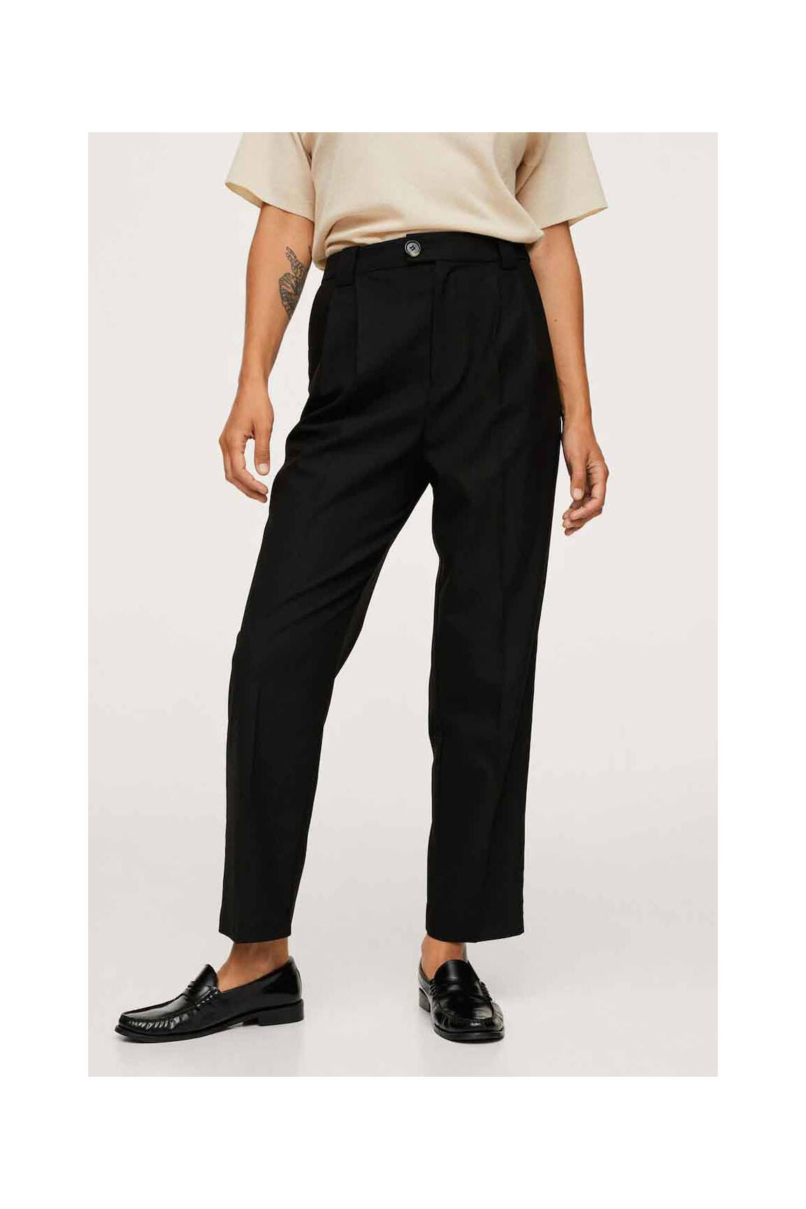 Chino kelnė juodas MANGO moteris