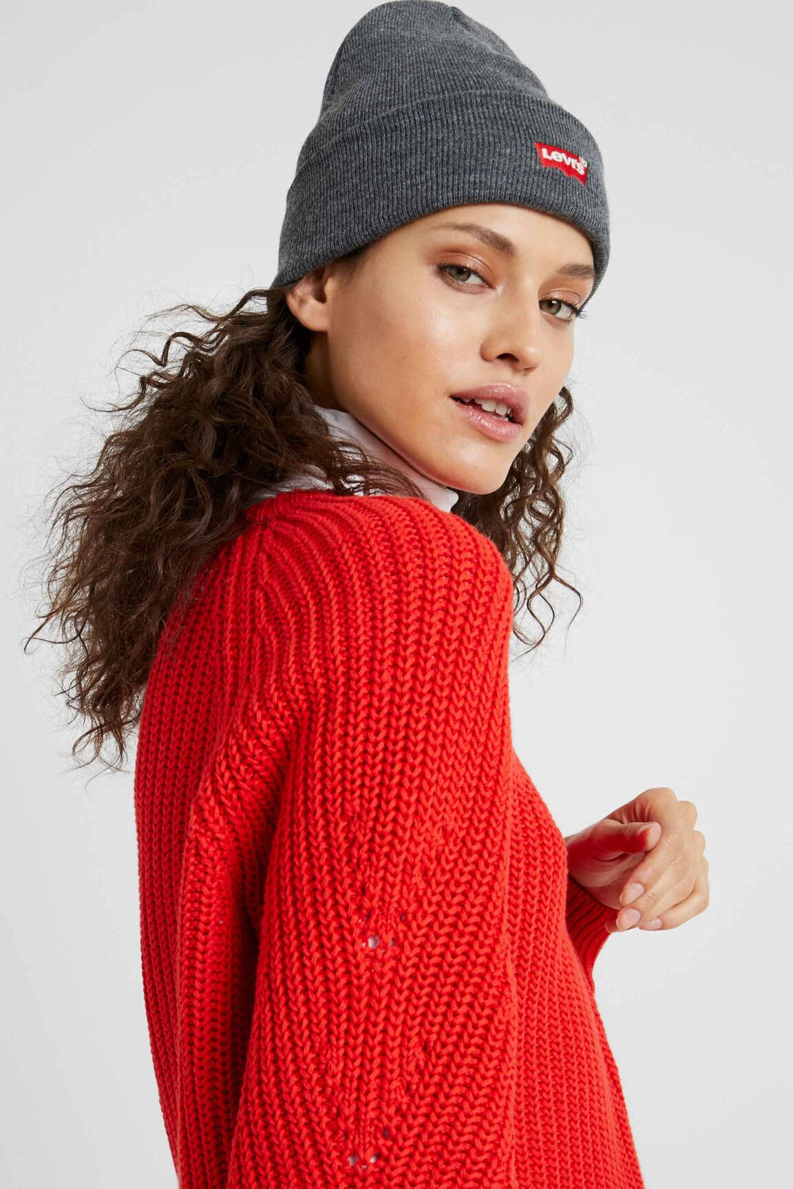 Kepurė pilka LEVI'S moteris
