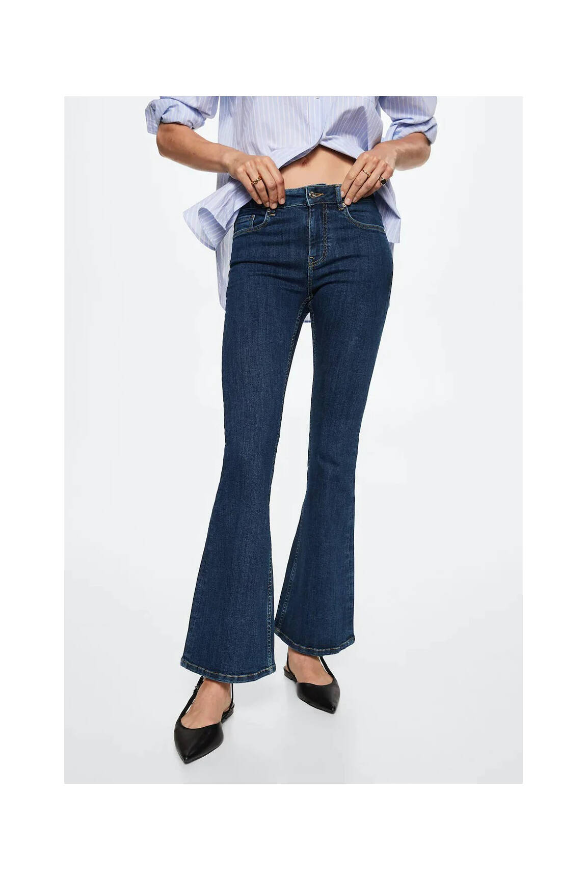 Bootcut džinsai mėlyna MANGO moteris