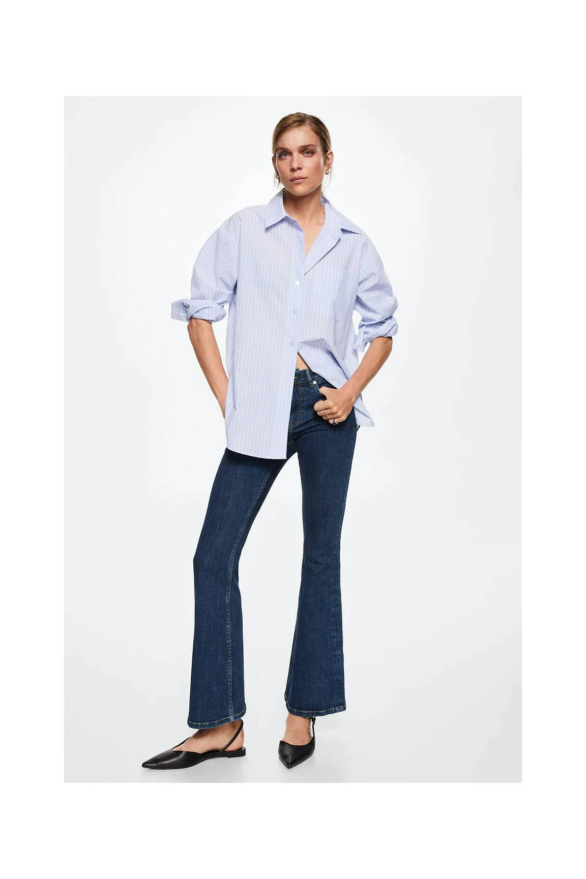 Bootcut džinsai mėlyna MANGO moteris