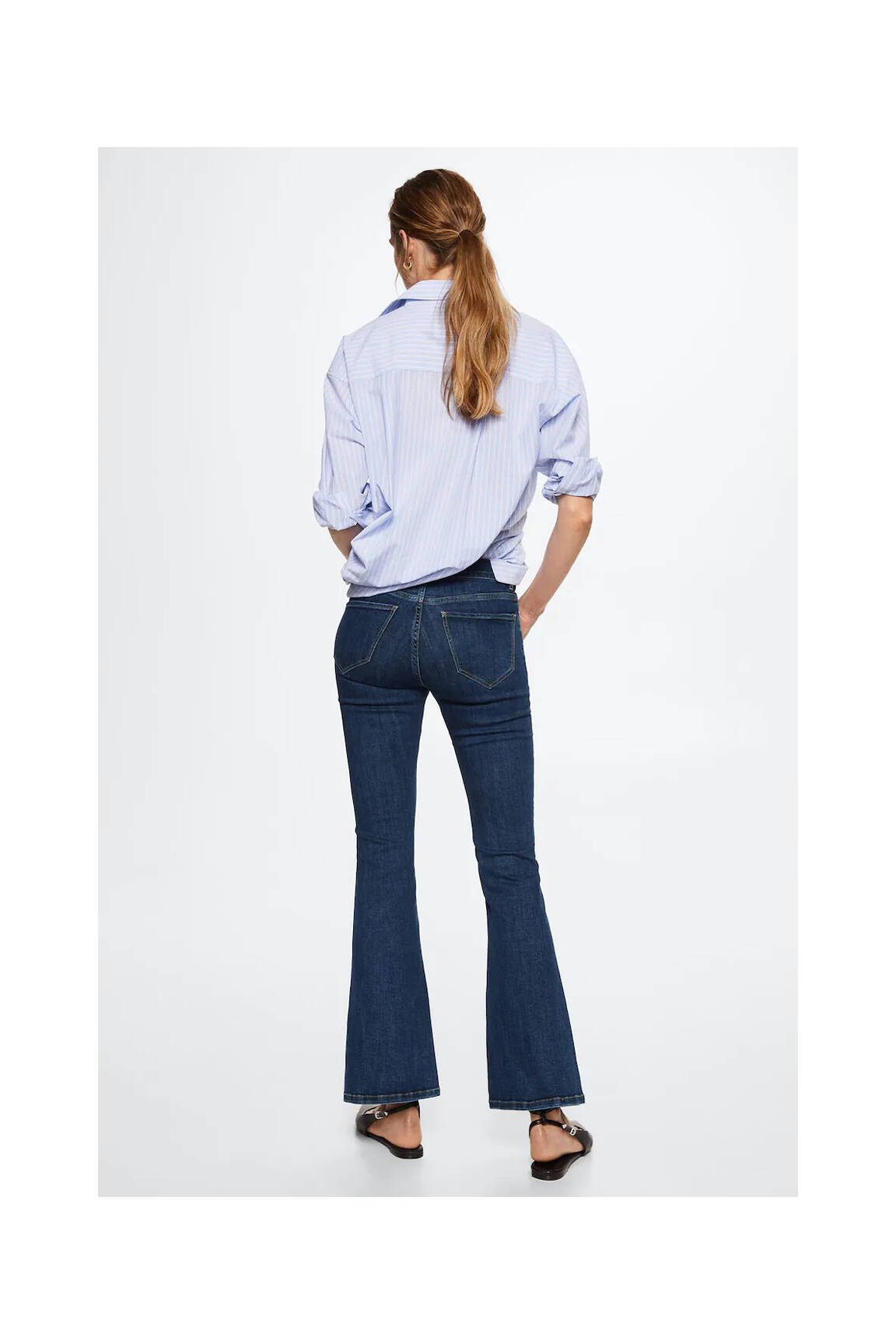 Bootcut džinsai mėlyna MANGO moteris