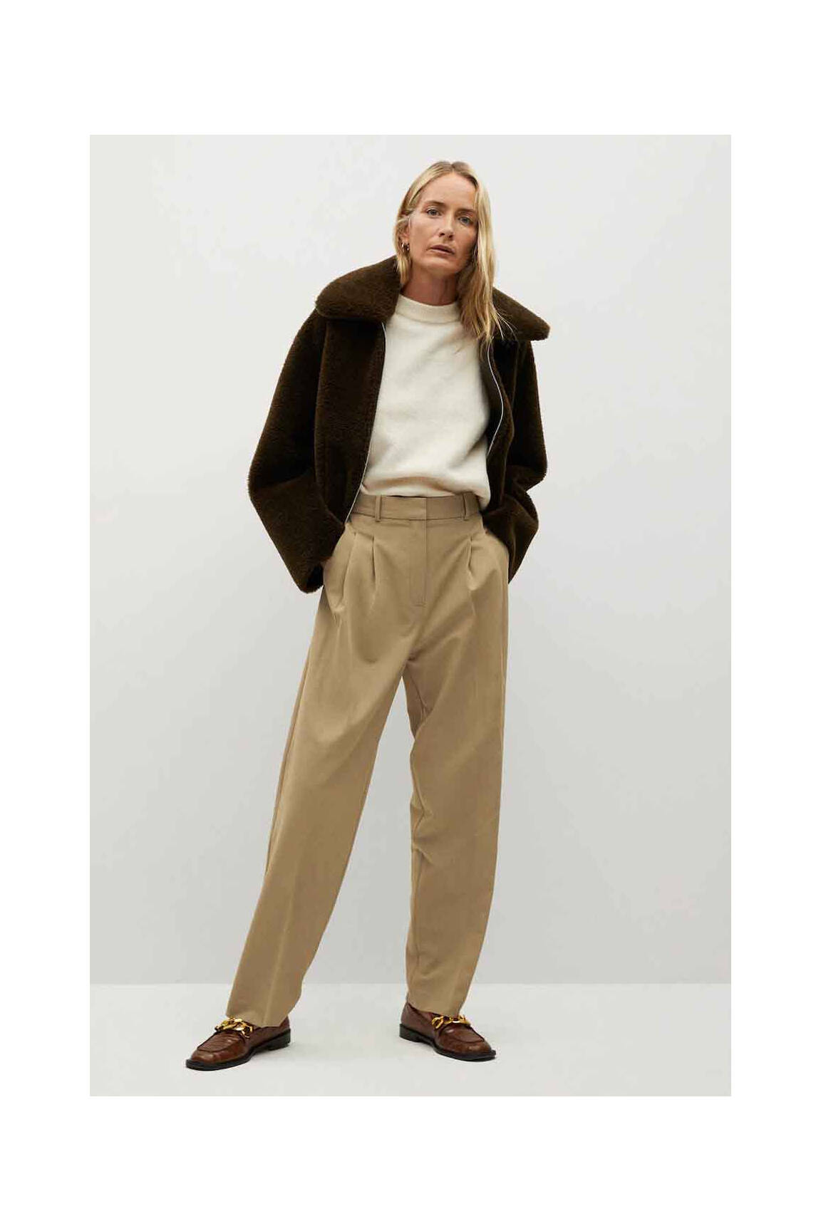 Chino kelnė rudas MANGO moteris