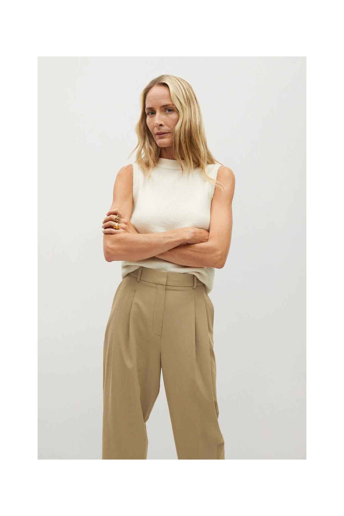 Chino kelnė rudas MANGO moteris