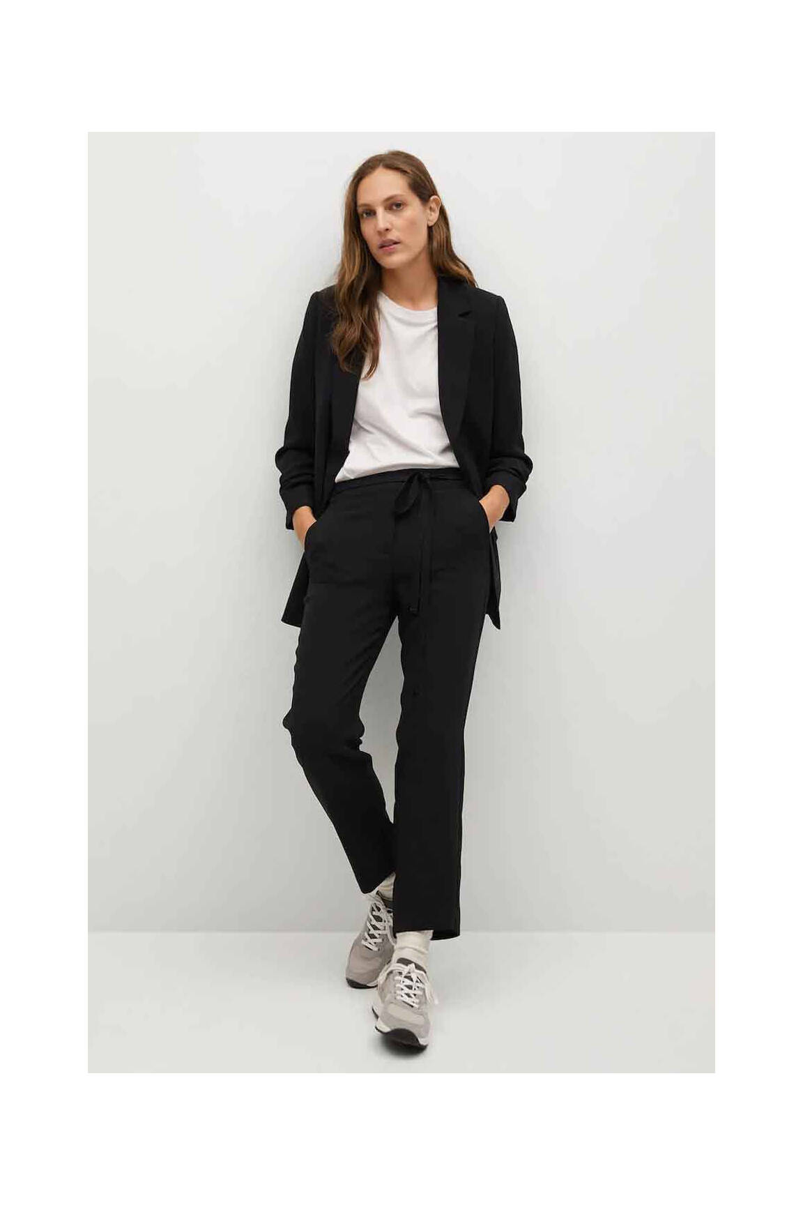Chino kelnė juodas MANGO moteris