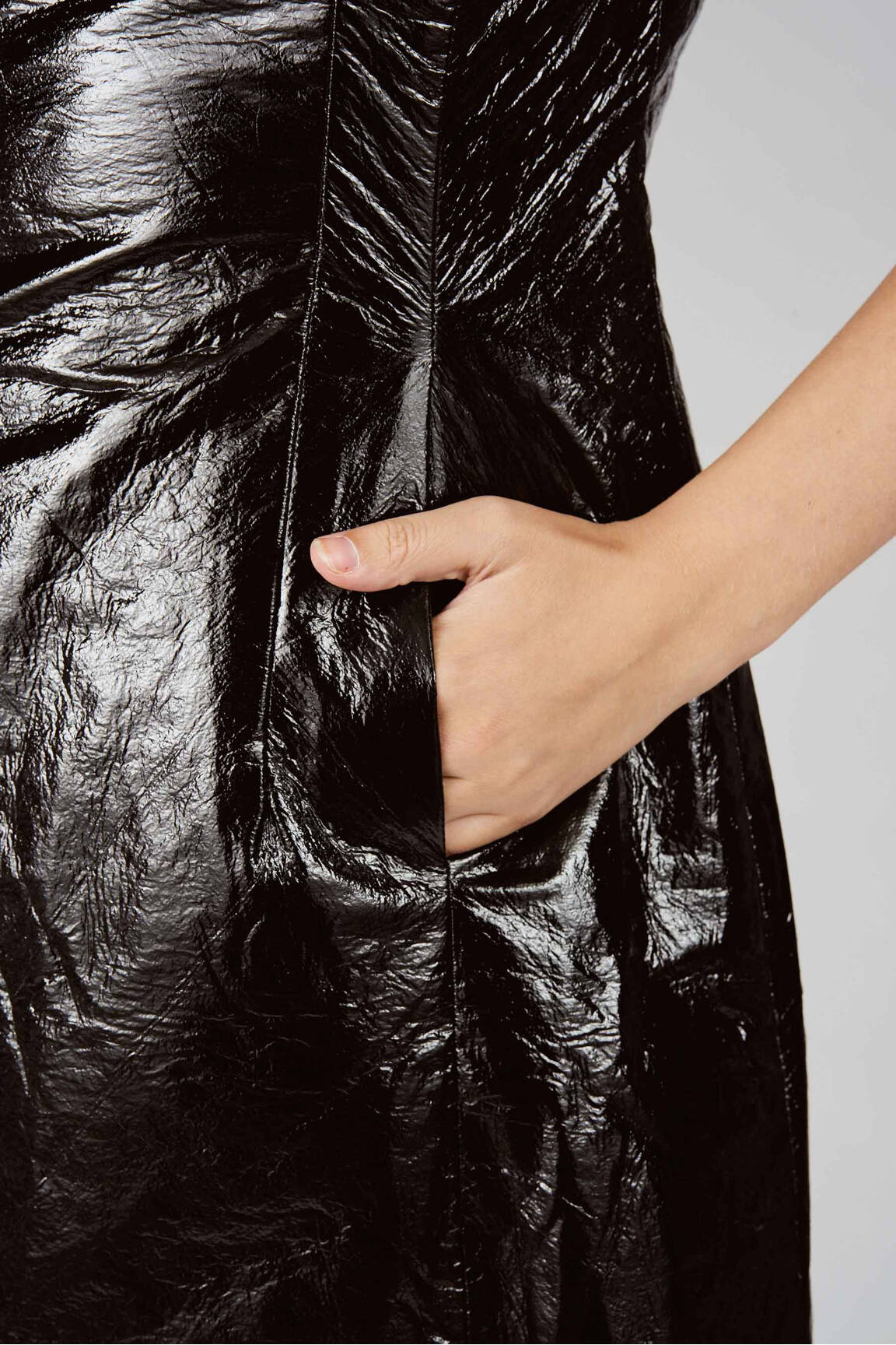 Trumpa suknelė juodas ASTRID BLACK LABEL moteris