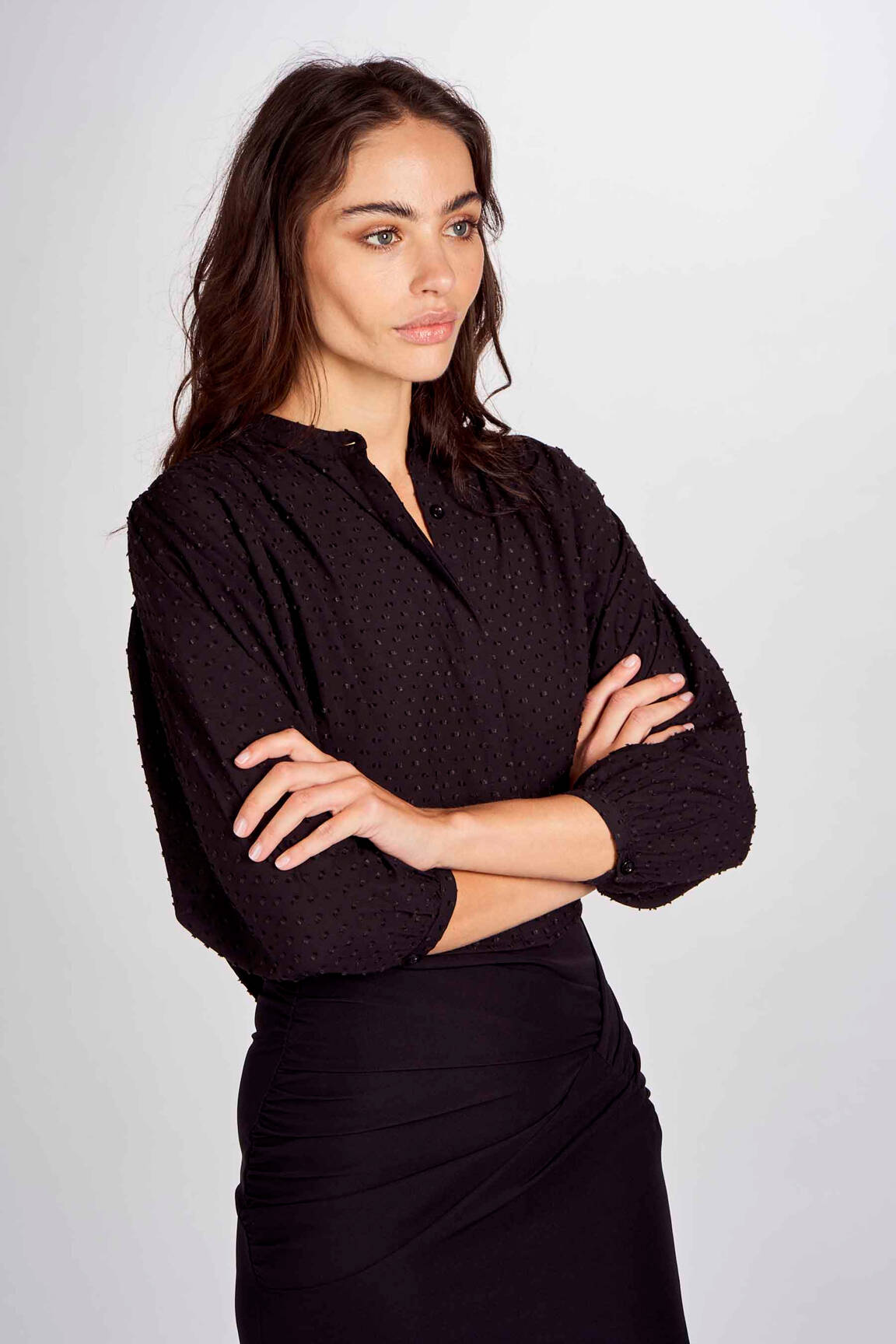 Moteriškas marškinys juodas ASTRID BLACK LABEL moteris