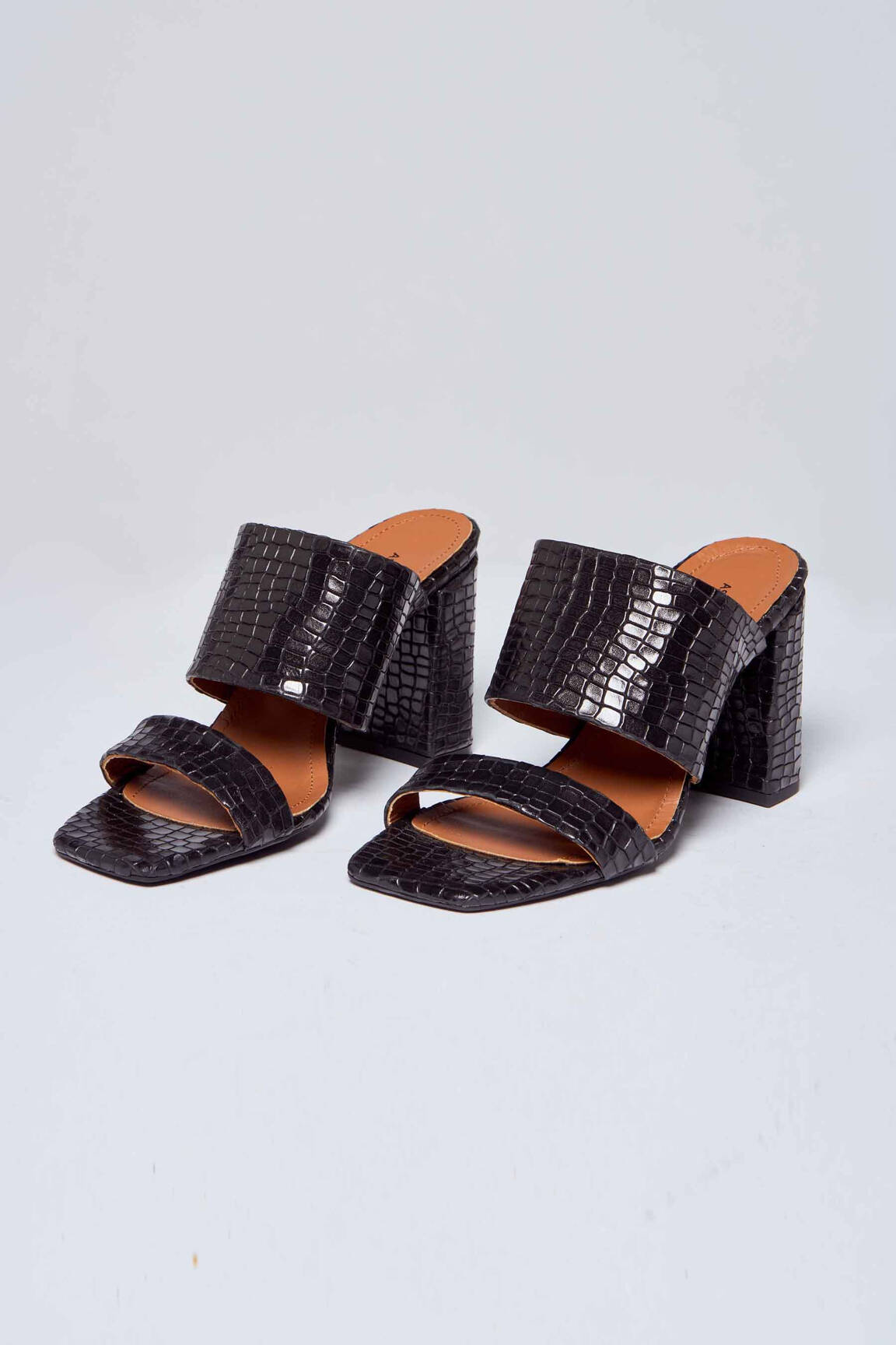 Sandalai/nu pėdos juodas ASTRID BLACK LABEL moteris