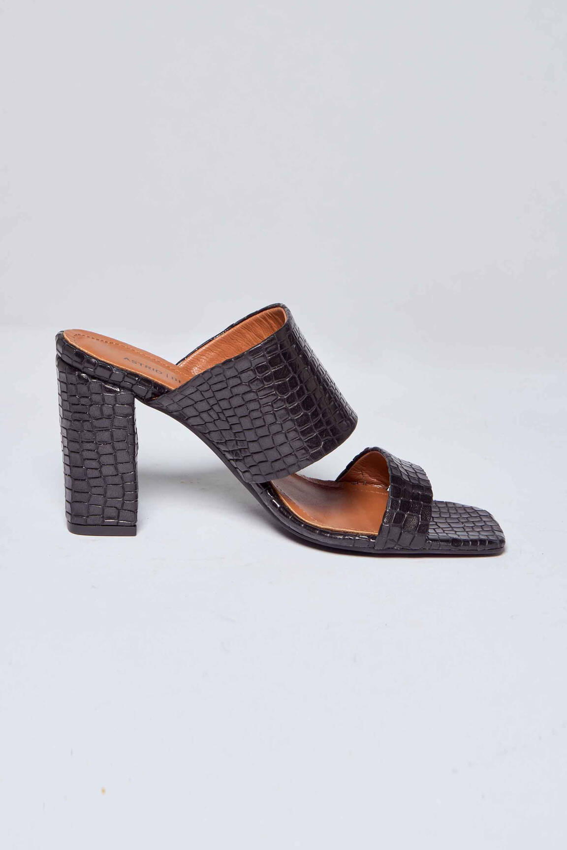 Sandalai/nu pėdos juodas ASTRID BLACK LABEL moteris