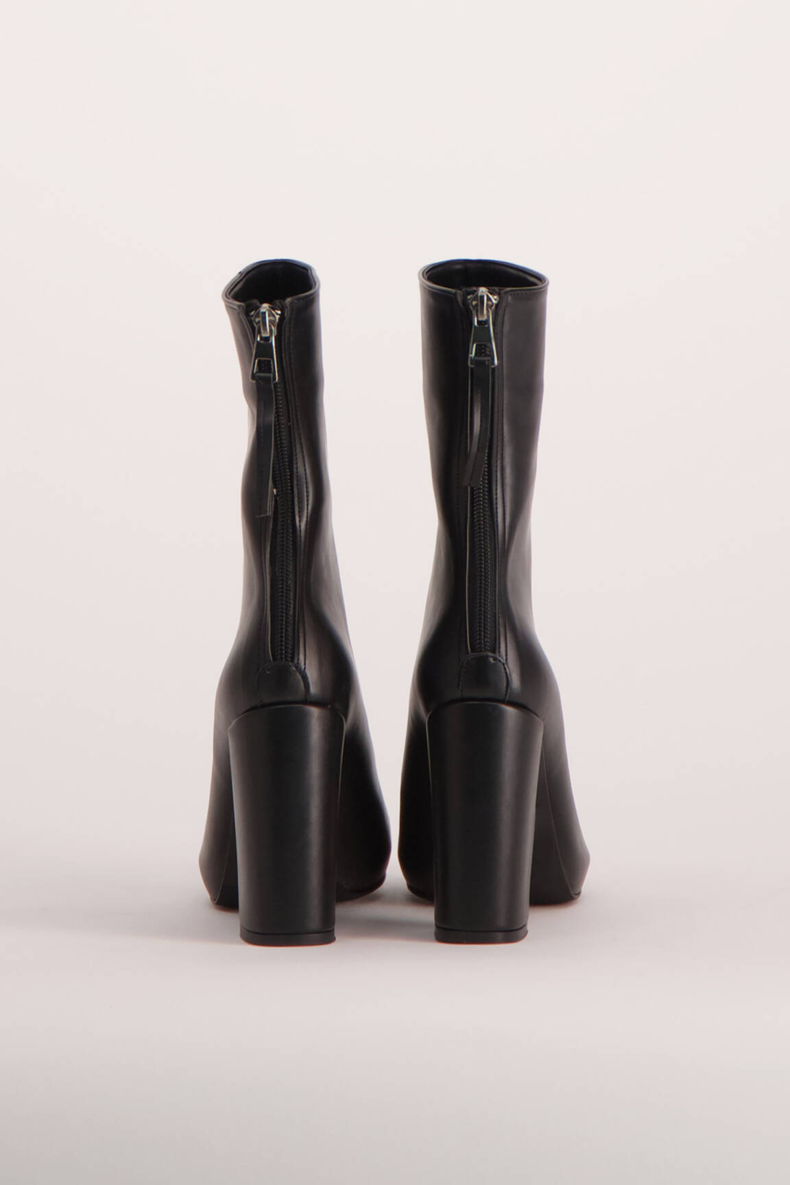 Batai/botai juodas ASTRID BLACK LABEL moteris