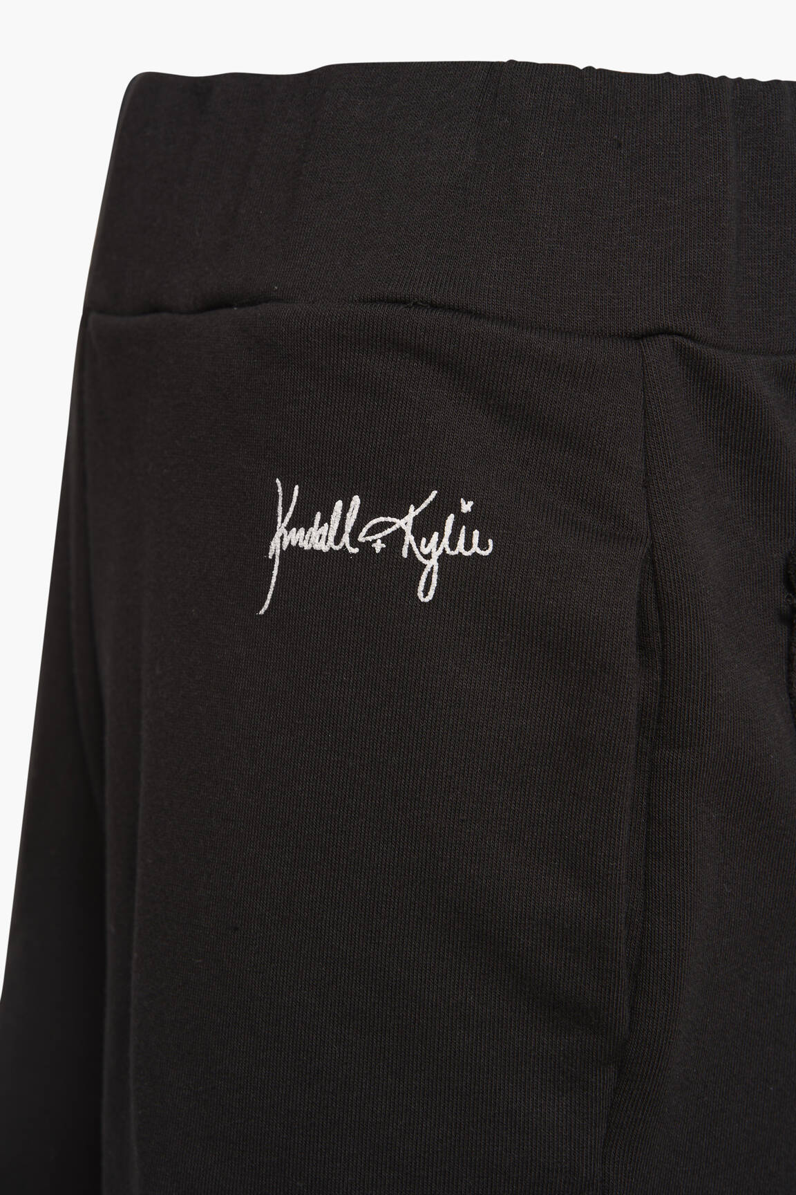 Šortas juodas KENDALL + KYLIE moteris