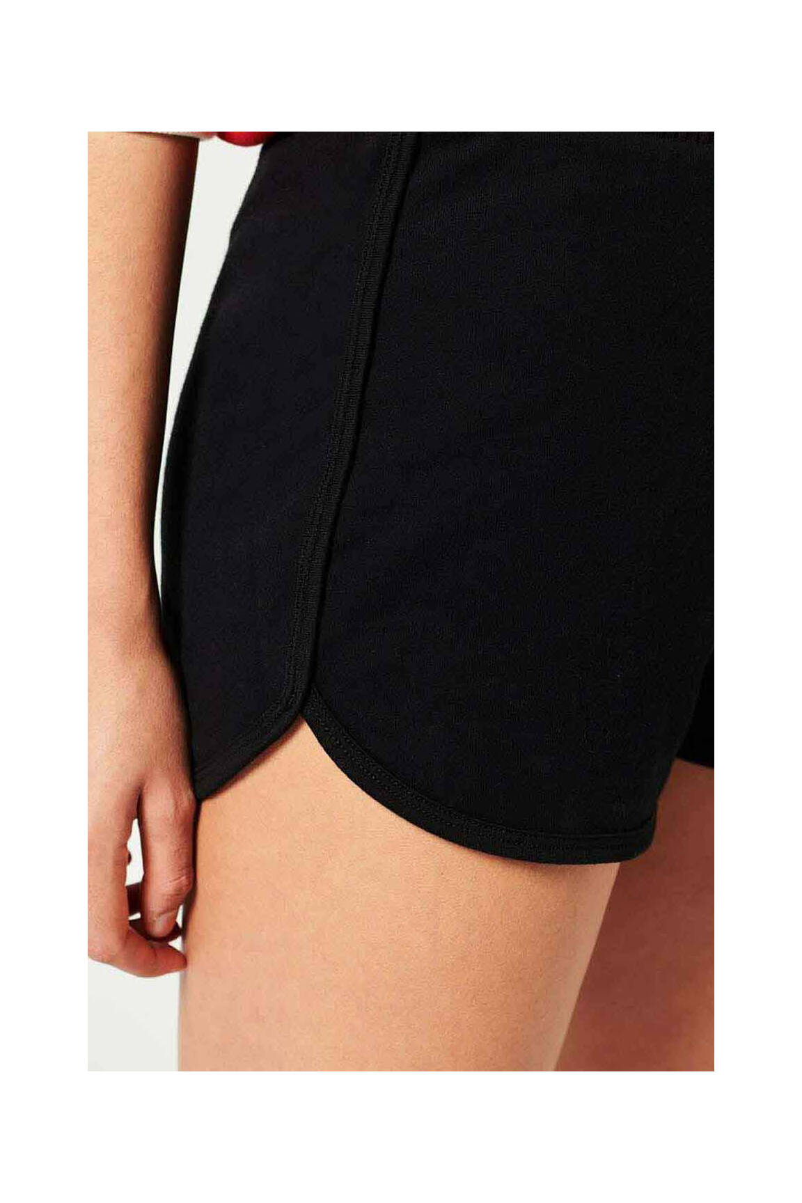 Šortas juodas SUPERDRY moteris